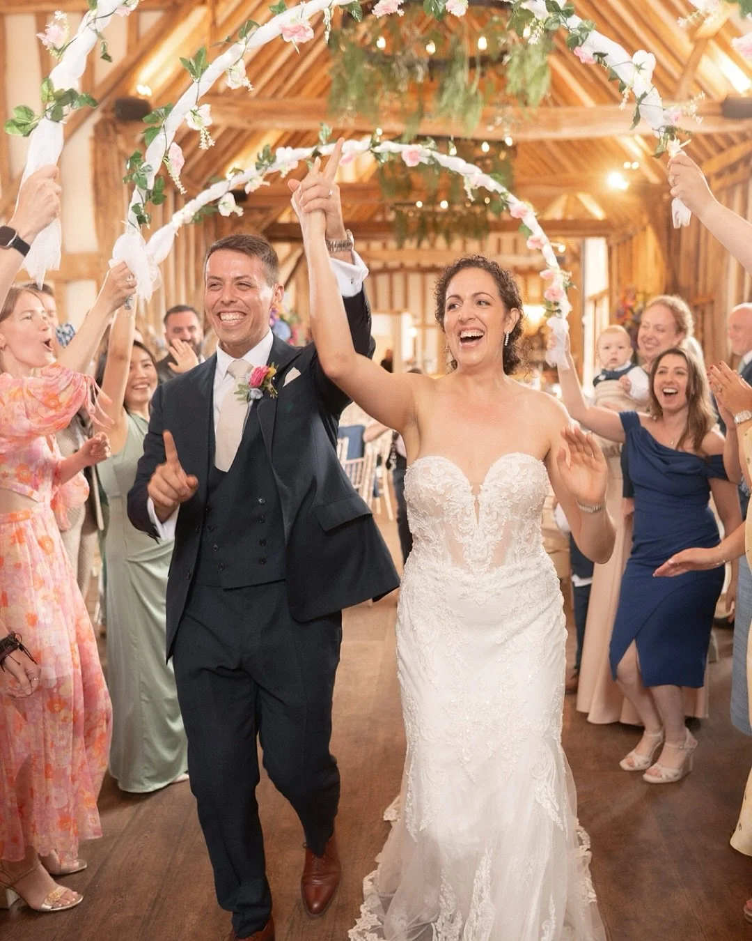 Hannah &amp; Michael 💐

What a day this was with these two over at @villiersbarnvenue 🧡 So much energy and dancing across the day. A truly big day of celebrations and such a pleasure to be there to capture it 😍

Mazel Tov to you both!!

@villiersb