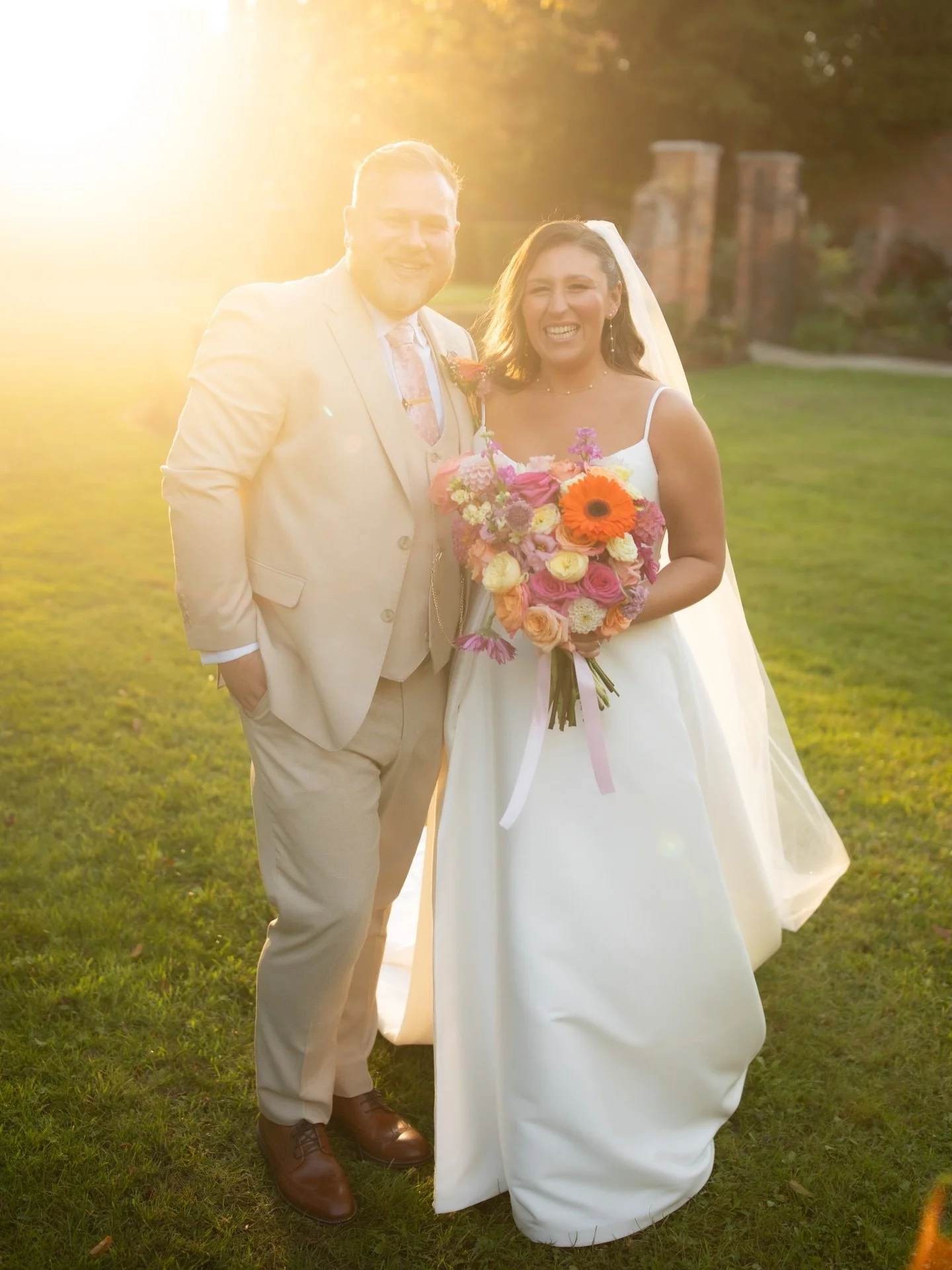 Kinda obsessed with this colour palette. Bright, bold and vibrant 🌸

//

@devon.newland 
@newlandconnor 
@blake_hall_weddings 
@i_do_bridal_hair 
@marilynmorris_mua 
@bellissimaweds 
@anthony_formalwear 
@heartshapedfilms 
@scribbleandsparkleillustr
