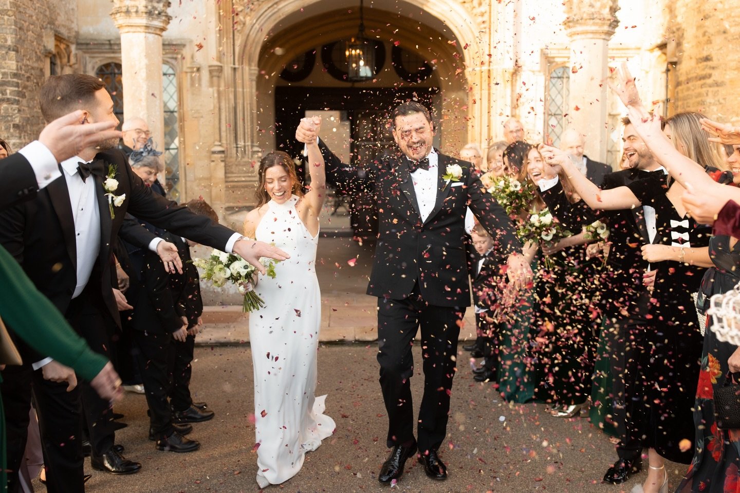 20 landscape moments from Emma &amp; Richard&rsquo;s stunning winter wedding ✨

//

@polly_pickle_design 
@theflowerhutflorist 
@milsomweddings 
@scintillostringquartet 
@mathewmagician 
@hengrave_hall 
@fox_e1 
@noursey16 

#wedding2026 #weddingplan