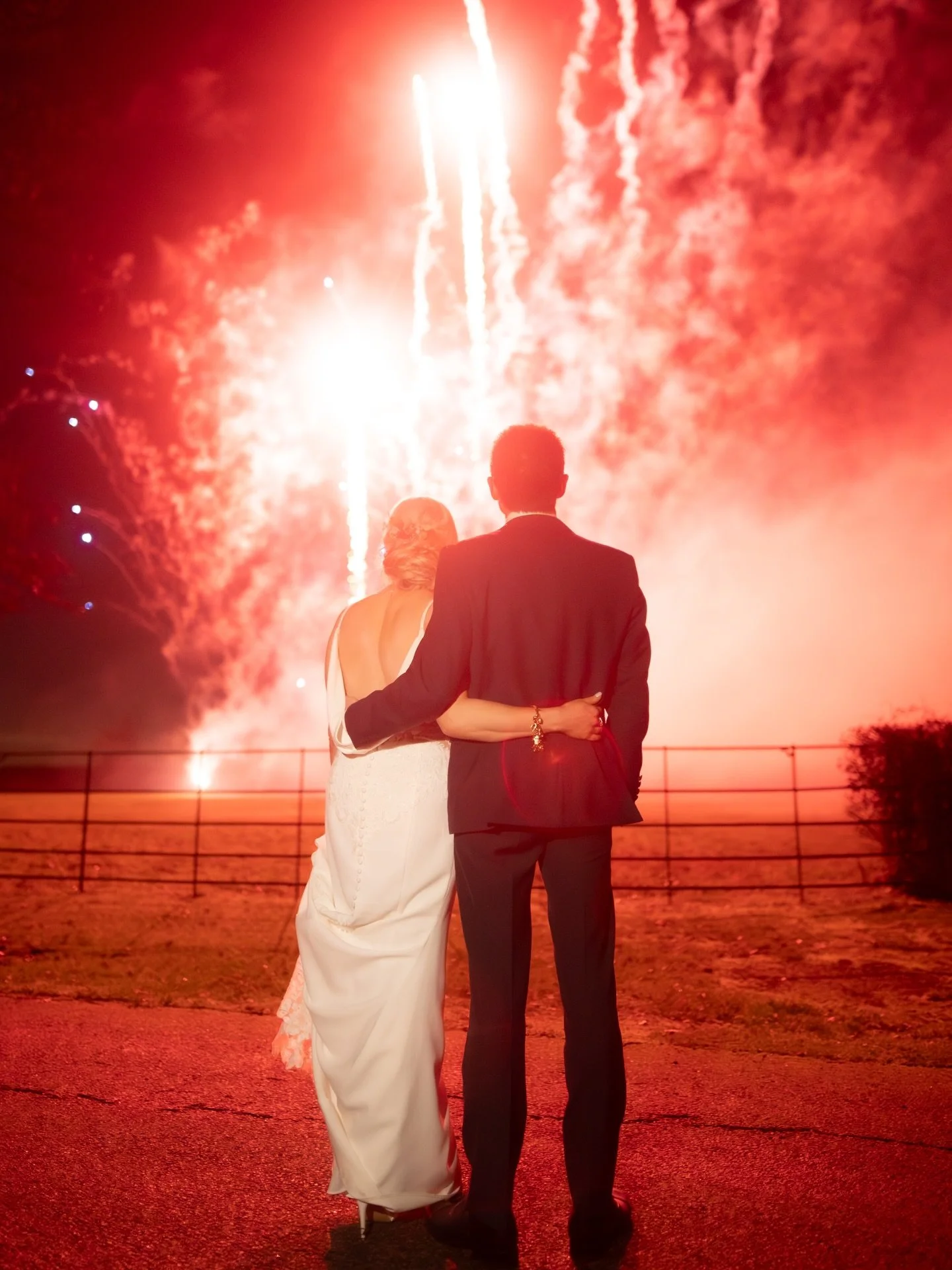 Few more little highlights from Gemma &amp; Matt&rsquo;s Christmas wedding at the end of last year at @blake_hall_weddings 😍🎄

//

@blake_hall_weddings 
@gemmalemoine 
@mattlemoine84 
@hford86 
@sarahwadehair 
@nikkiswiftcom 
@thebridallounge 
@ant