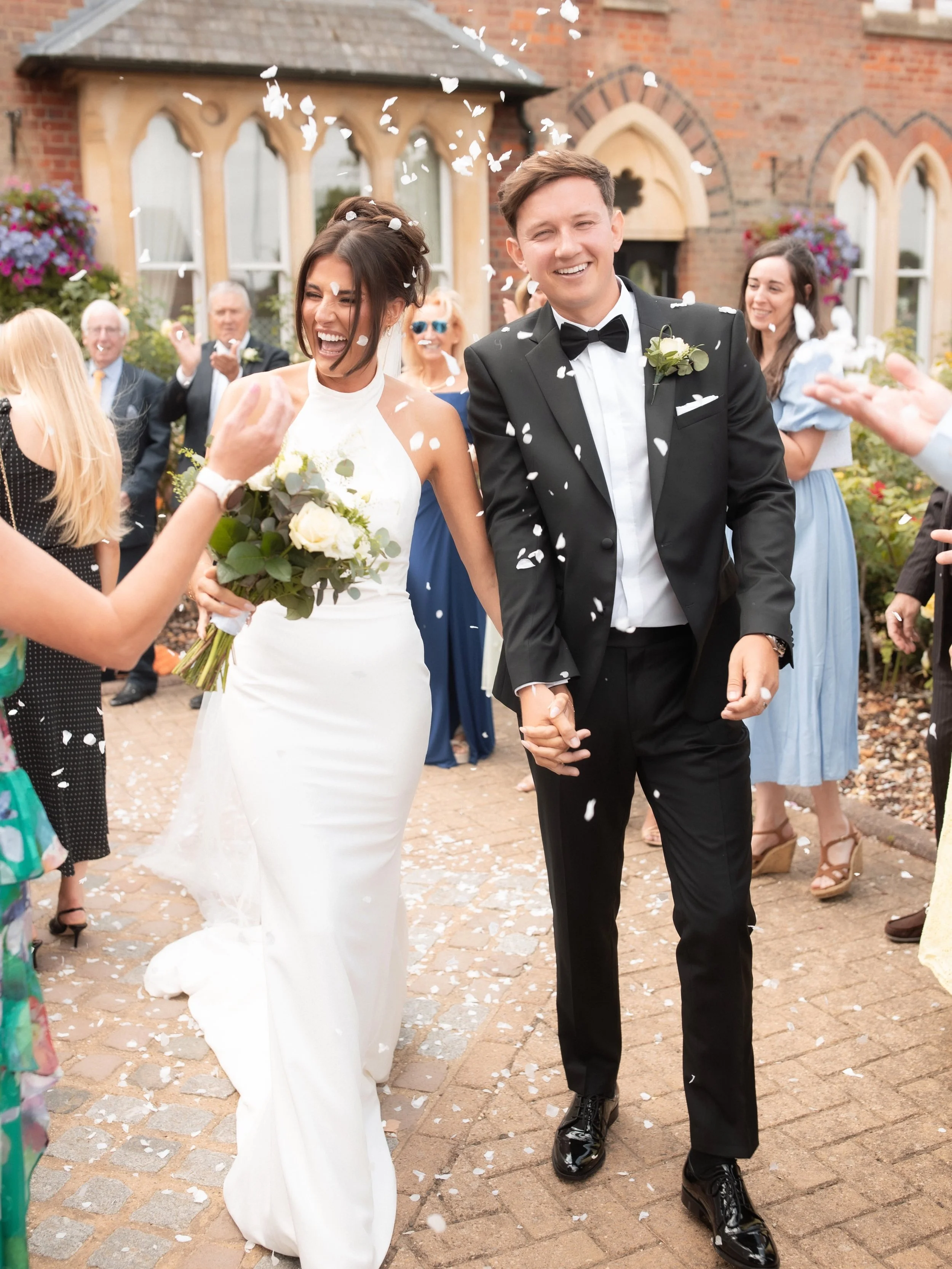 Little intimate ceremony over at St Albans registry office before a huge party over at @brockethall 💥

Georgina &amp; Tom

//

@georginaswilson 
@tomwilson17 
@brockethall 
@hitchedinherts 
@kjghair_