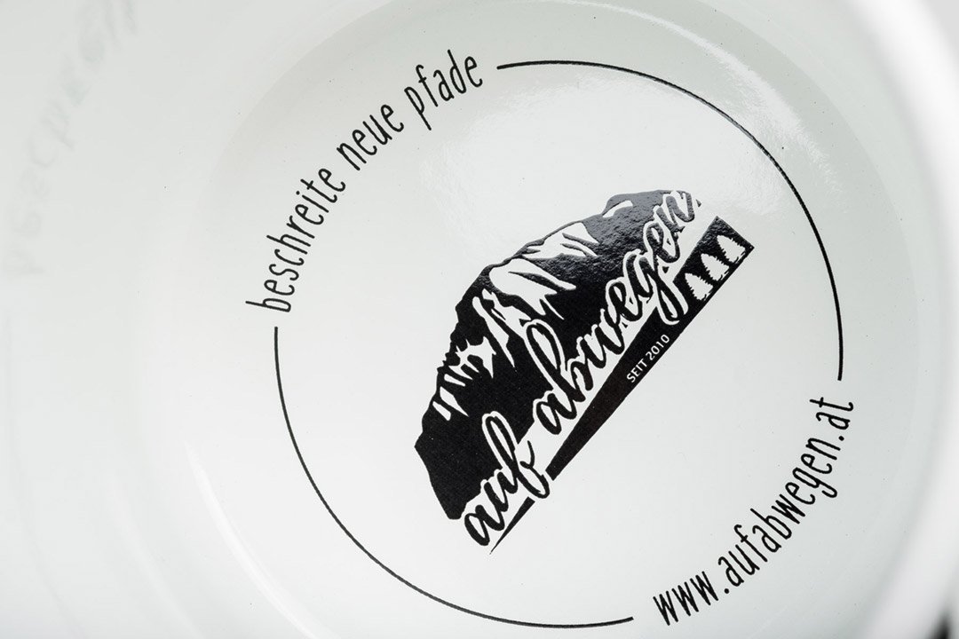 juergenthoma_emailtasse_riess_aufabwegen_11.jpg