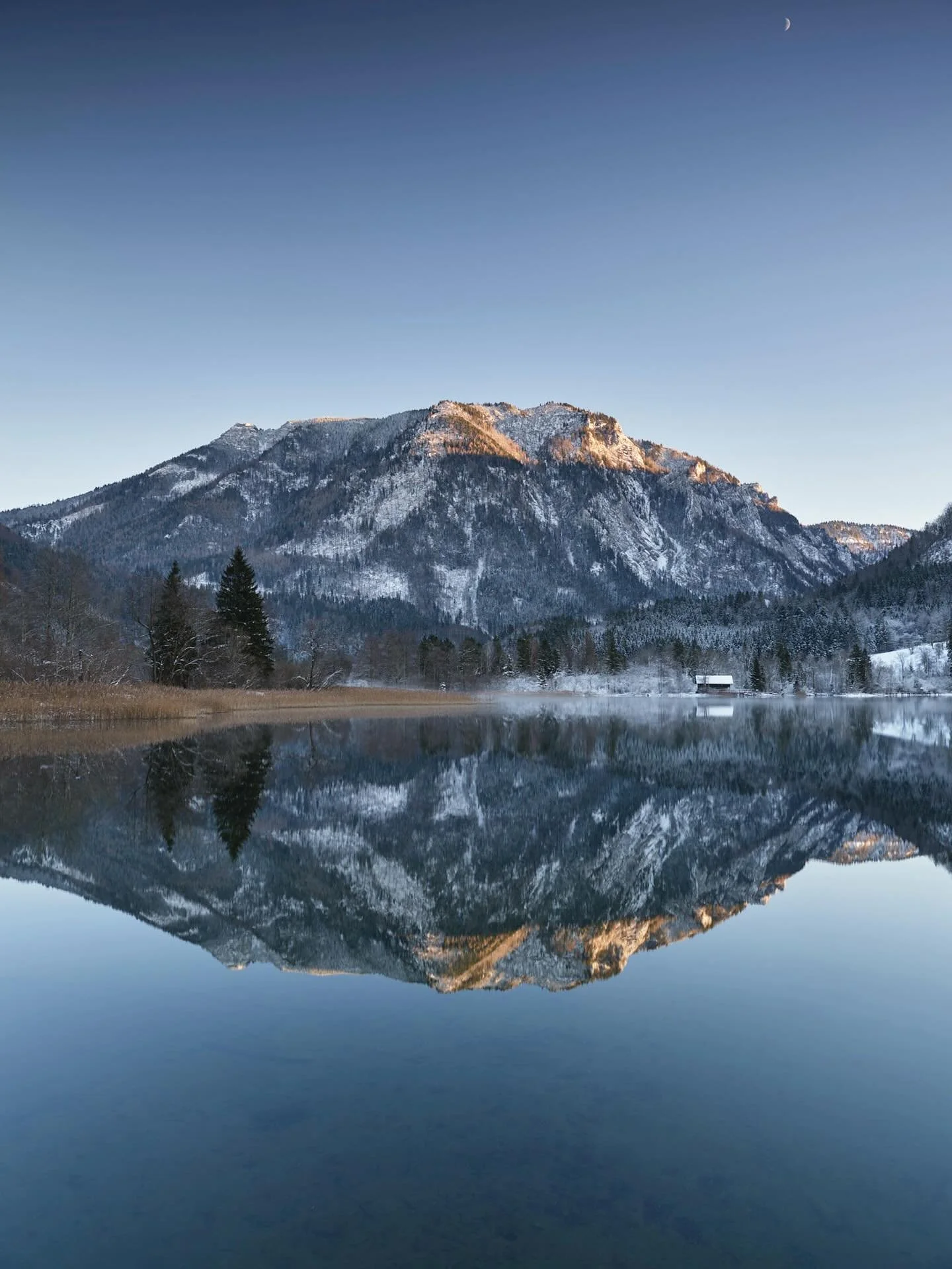 Wie entspannend ist bitte ein Tag am See im Winter!? Sp&uuml;rt ihr die Ruhe und glasklare K&auml;lte?

#nisi #nisideat #nisitruecolorcpl #fujifilmgfx50s #mostviertel #lunzersee #visitniederoesterreich