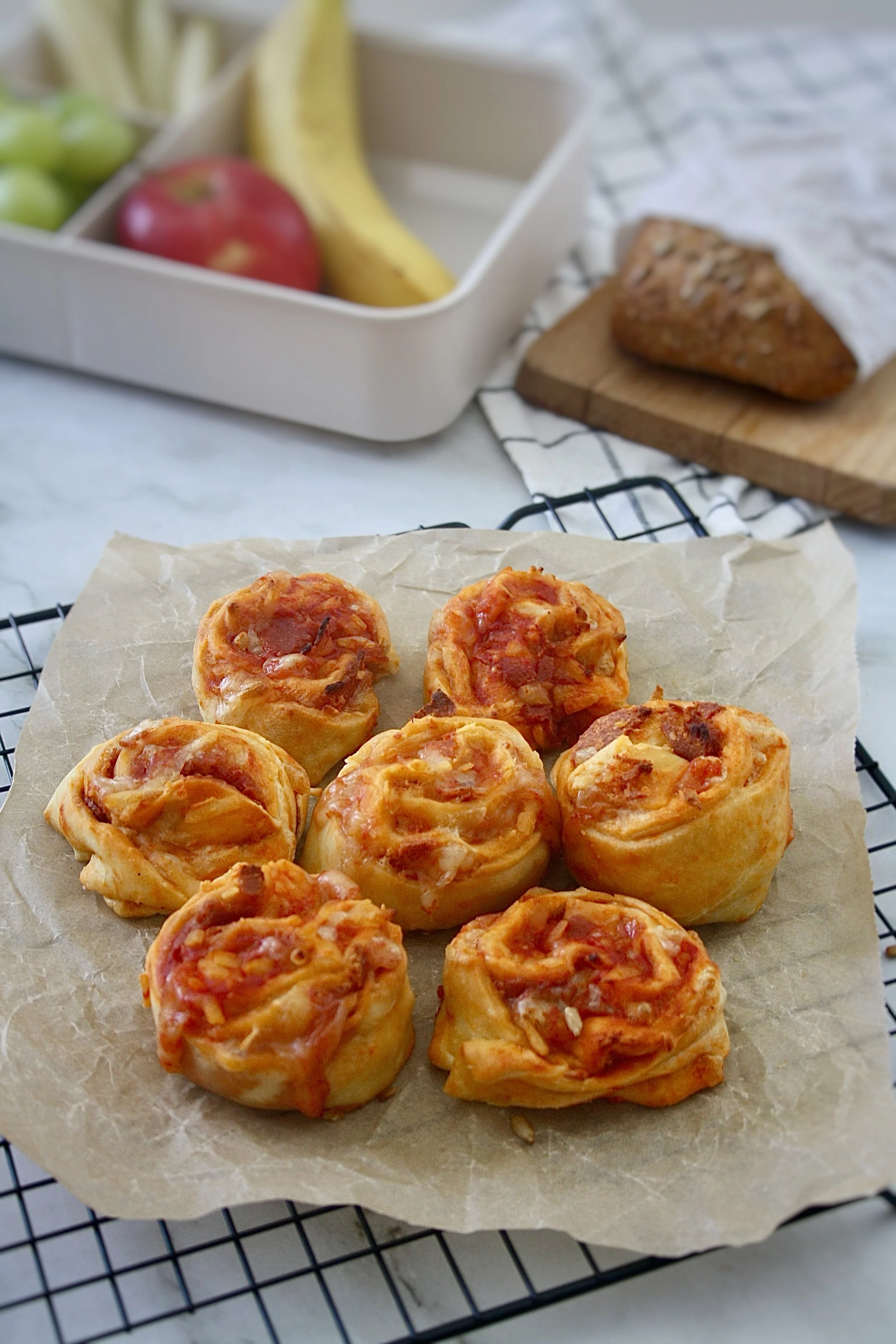 Pizza-Schnecken mit LEKKA