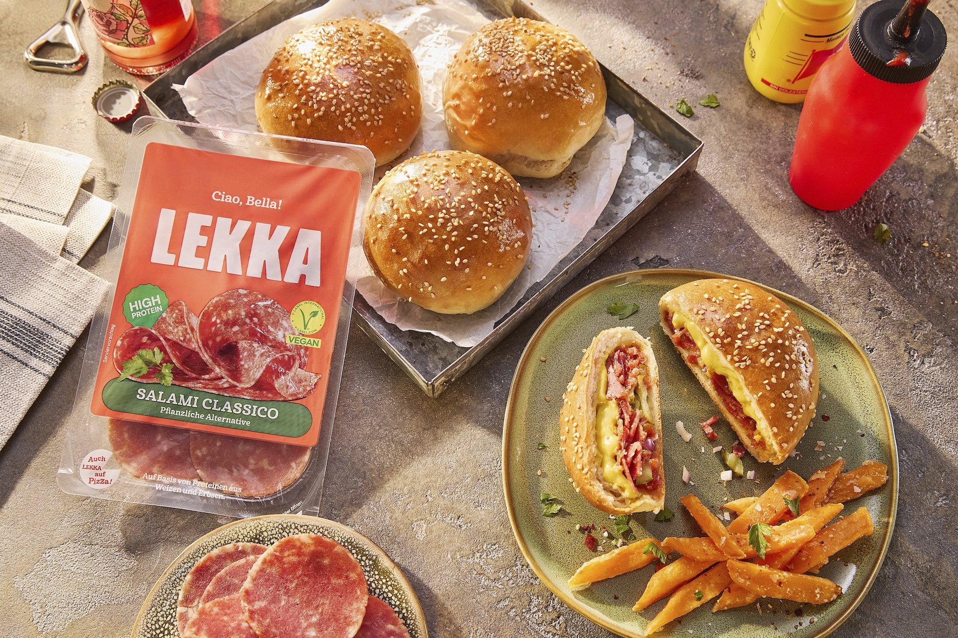 Rezept Vegane Burger Bombs mit LEKKA Salami Classico