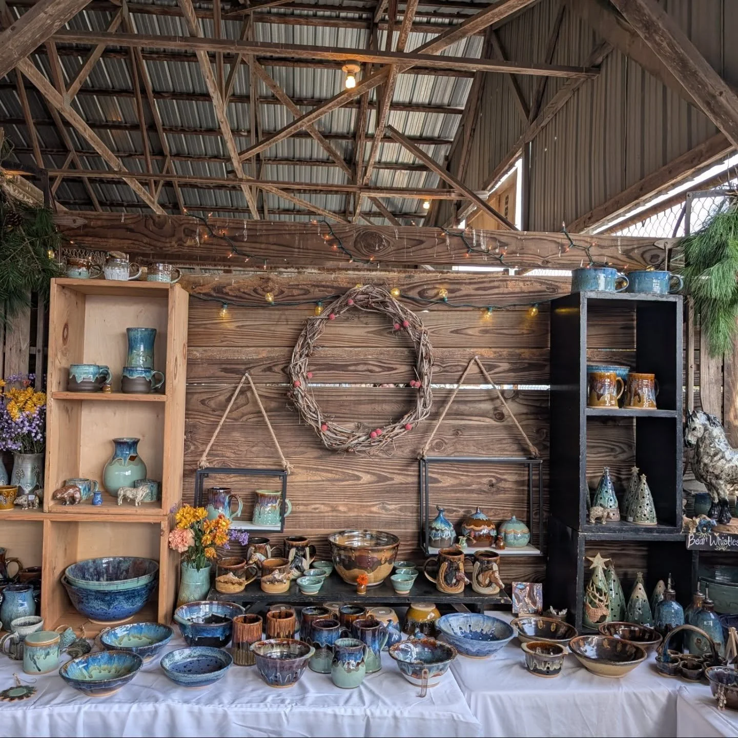 Christmas in the Barns 2025
The set up was so cute and so fun to decorate! I will be at the #Hooskow this coming weekend at the Clinton County fair grounds! Come check it out! 50+ chainsaw carvers plus pottery, metal artwork, food and more 🌞