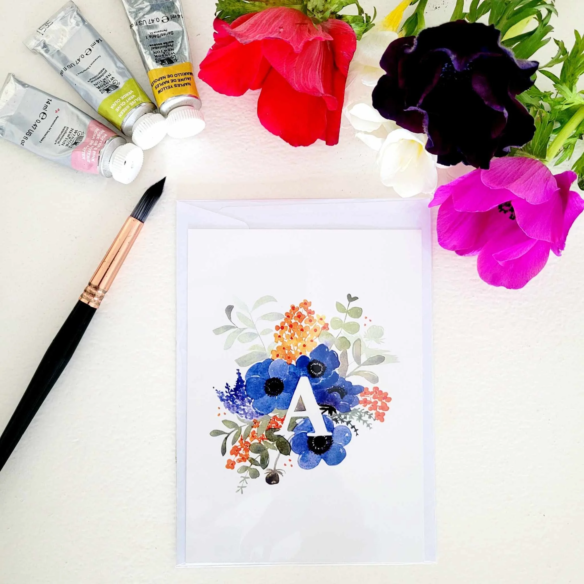 Carte Postale Monogramme "Lettre A" – Aquarelle Anémones Bleues | Violette & Abricot
