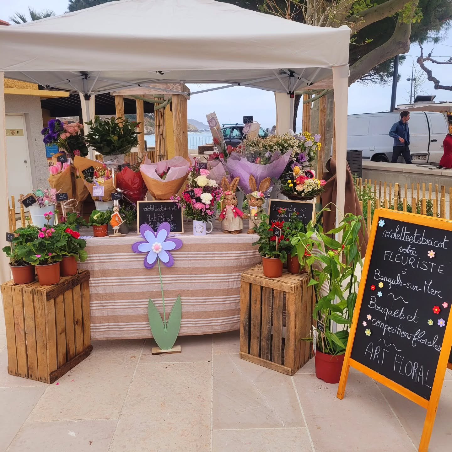 Un grand merci pour votre confiance et l'accueil que vous portez aux cr&eacute;ations florales de Violetteetabricot 
Merci &agrave; mes premi&egrave;res clientes fid&egrave;les depuis ces derni&egrave;res semaines, petite surprise, la carte de fid&ea