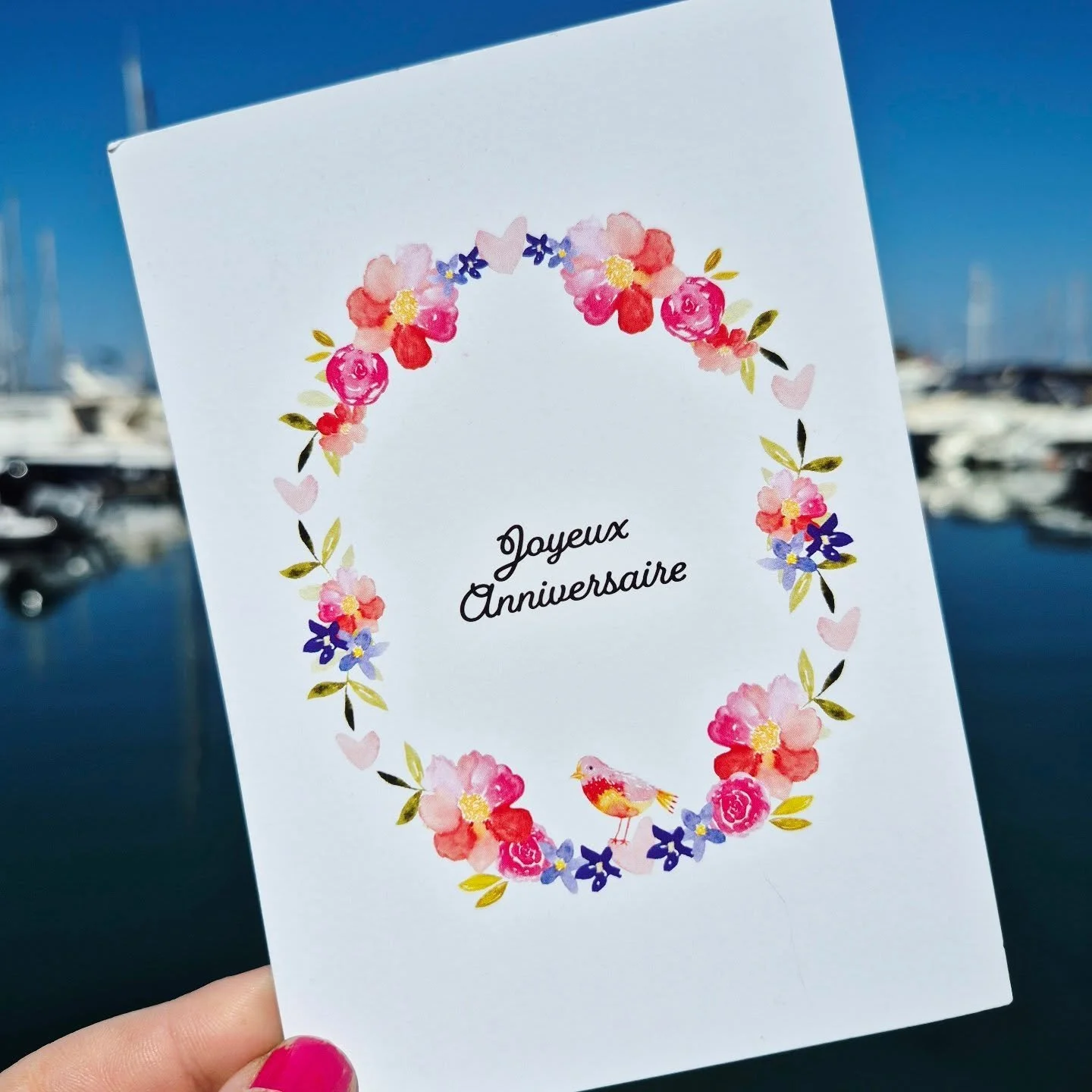 ​🌸 L'Art de Fleurir vos Souvenirs... sur le Papier 🎨

​On nous conna&icirc;t souvent pour nos compositions florales et nos d&eacute;cors de mariage, mais l&rsquo;univers de Violette et Abricot s&rsquo;&eacute;tend bien au-del&agrave; des p&eacute;t