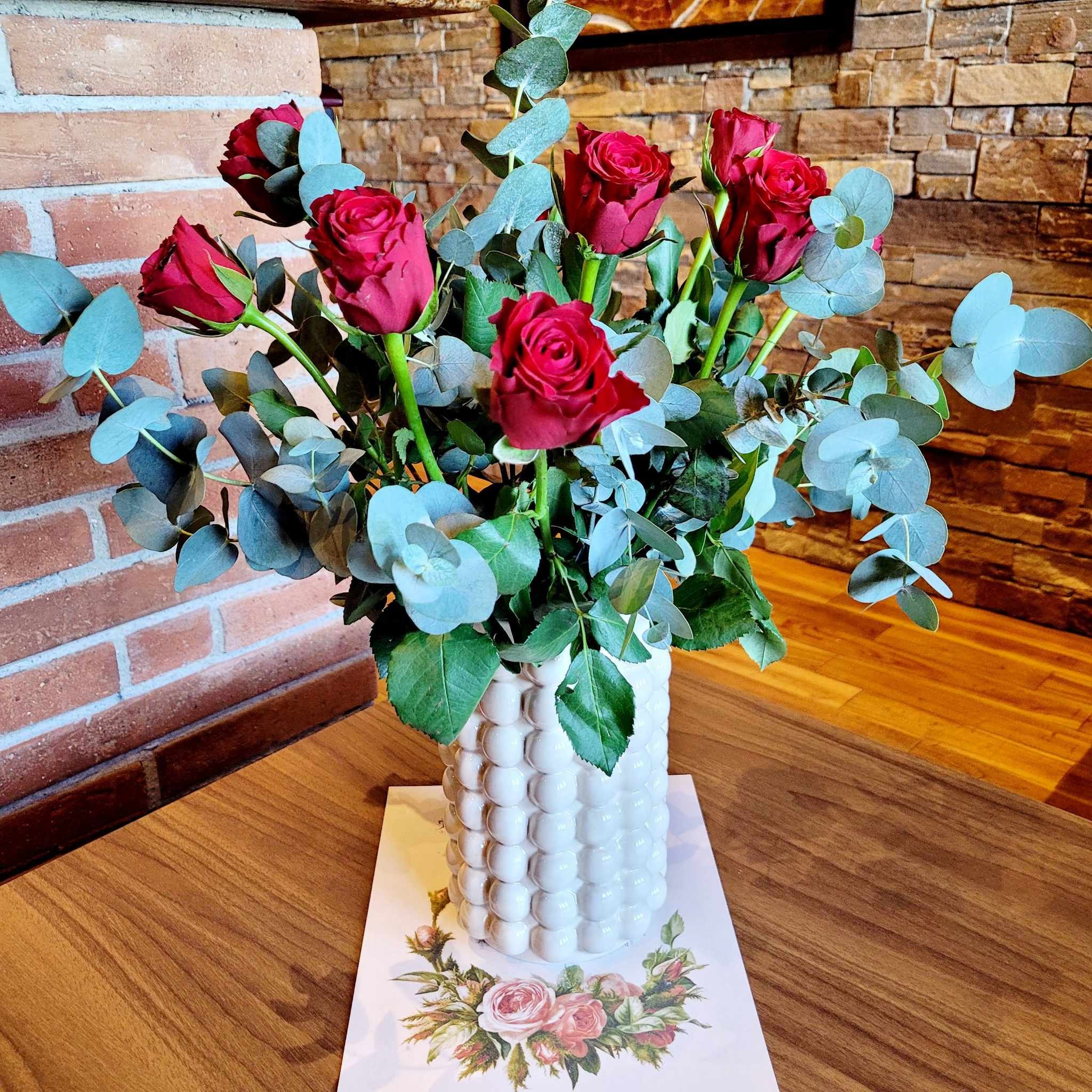 ROSES ROUGES LUMIERE.jpg