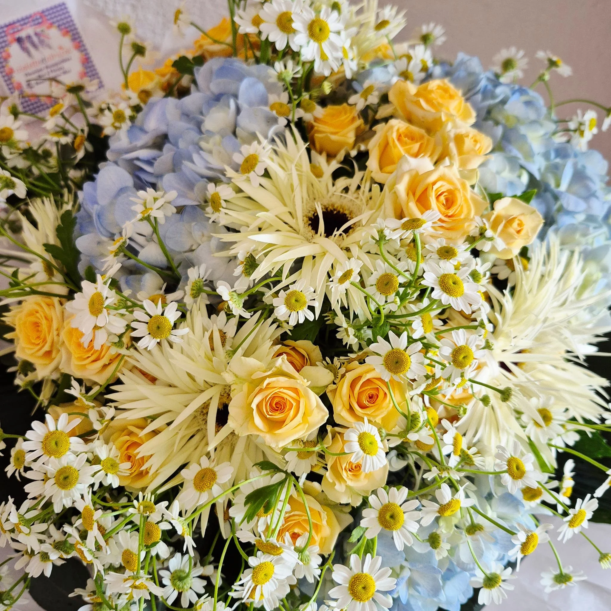 bouquet hortensia violetteetabricot.jpg