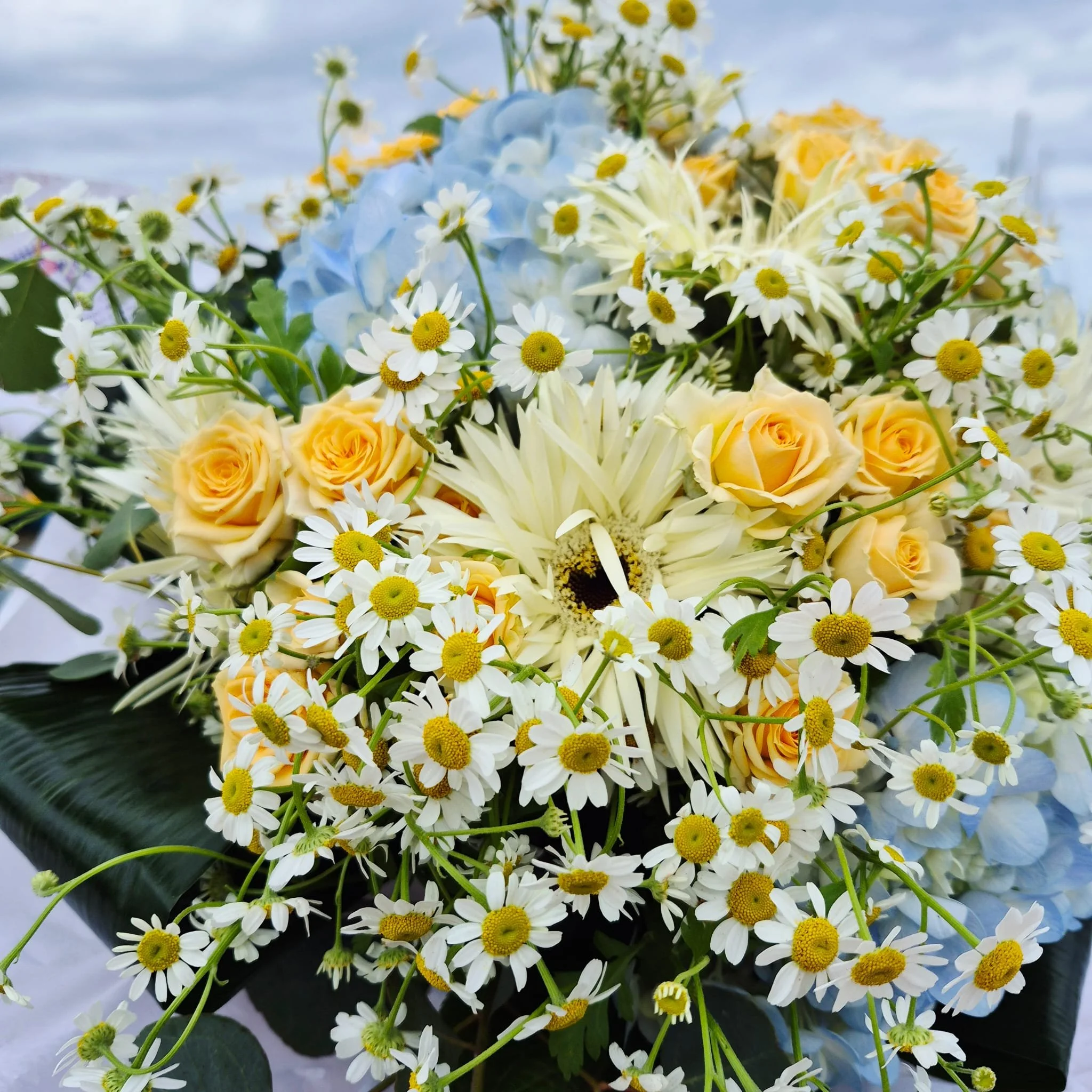 bouquet naissance violetteetabricot.jpg