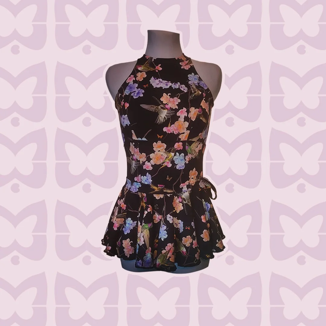 XS-XXL Ballett- & Turntrikot "Hot Pants" mit niedrigen Beinausschnitten & Rückendekolleté & Tutu.