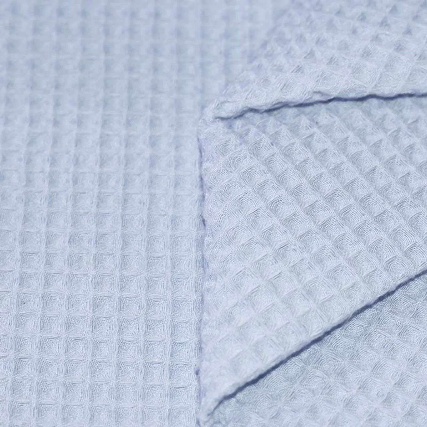 Bademäntel Waffelpiqué Bleu 100% Baumwolle, 40 Grad Waschmaschine, maximal 110°C bügeln, Sie können diese mit verschiedenen Lösungsmitteln, einschließlich Perchlorethylen, dämpfen (professionelle Reinigung), Nicht im Trockner trocknen, Nicht bleichen