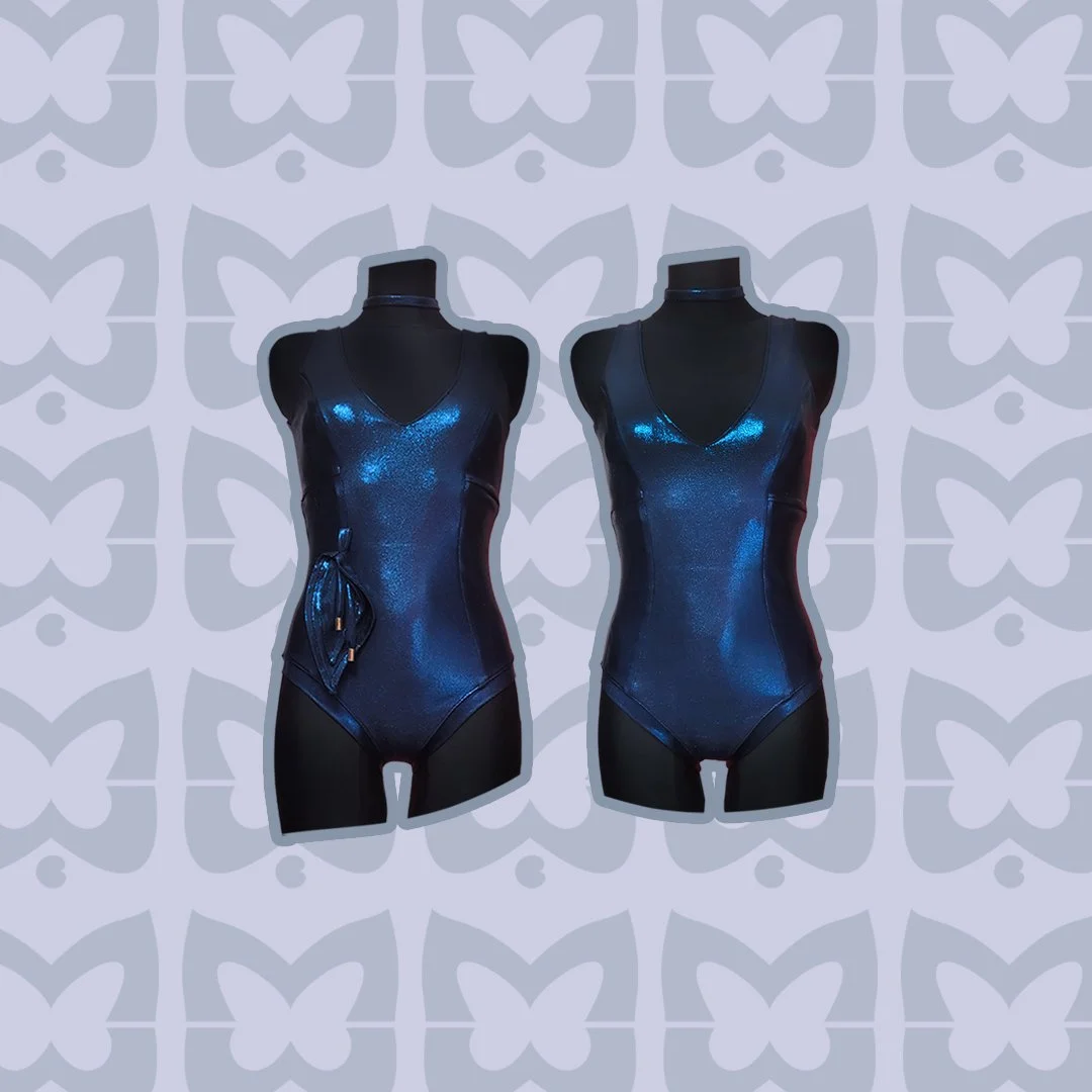 XS-XXL Bade-, Tanz- und Beachanzug "Calla", mit mittelhohen Beinausschnitten und Callas.