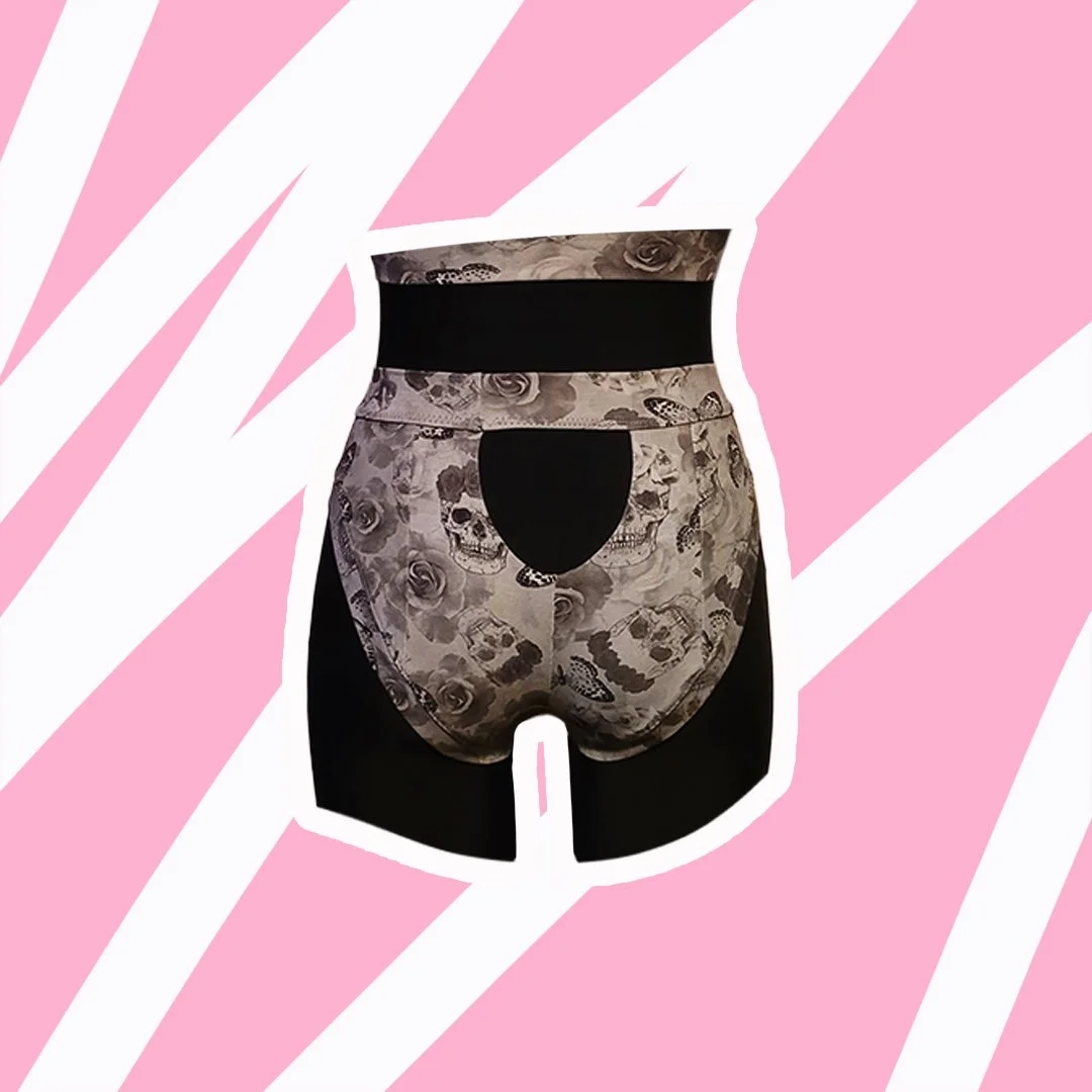 XS - XXL Schlüpfer "Popodekolleté" mit hohen Beinausschnitten und schmalem Bund.