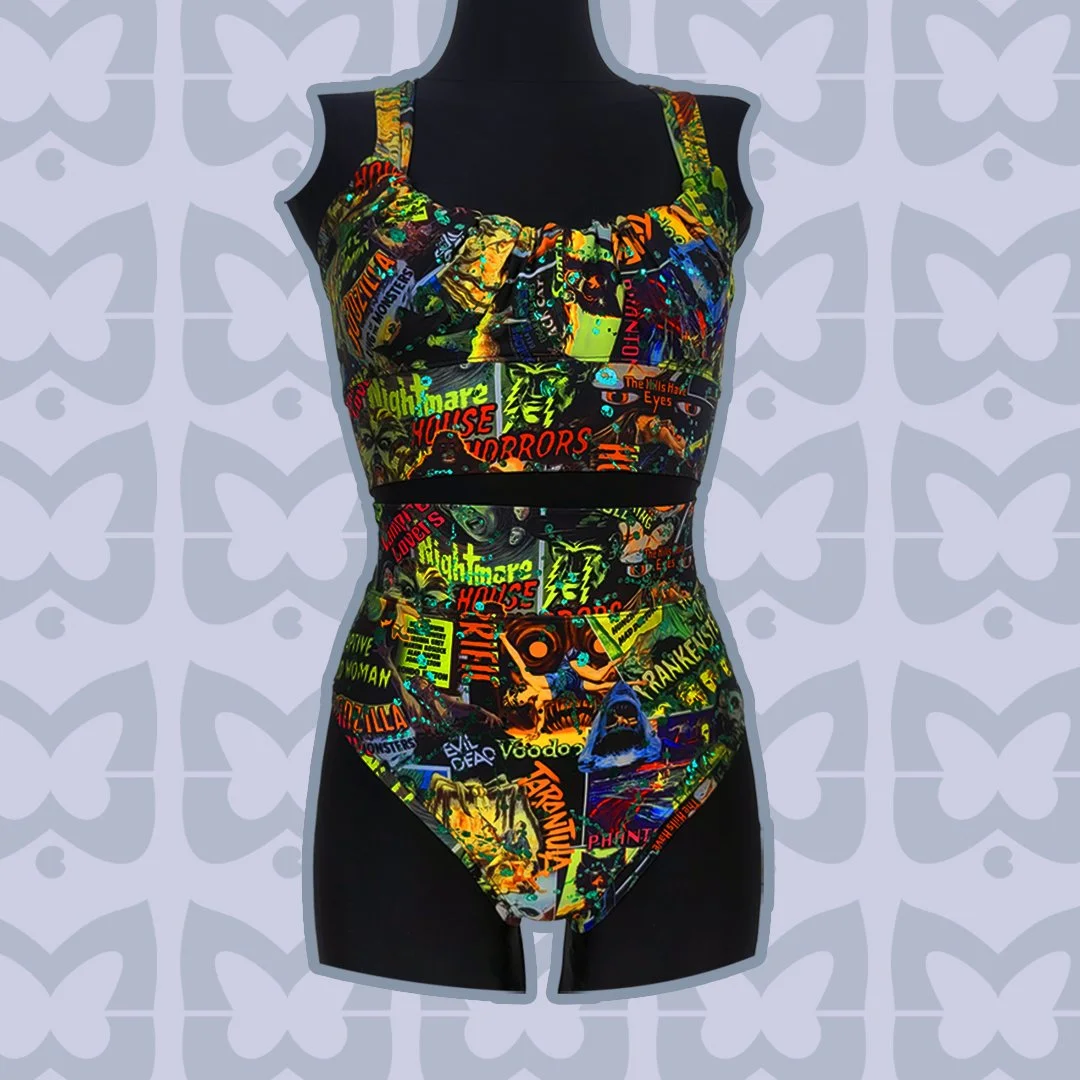 XS-XXL Badehöschen "Fröhliche Hüpferin" mit hohen Bainausschnitten und hohem Bund.