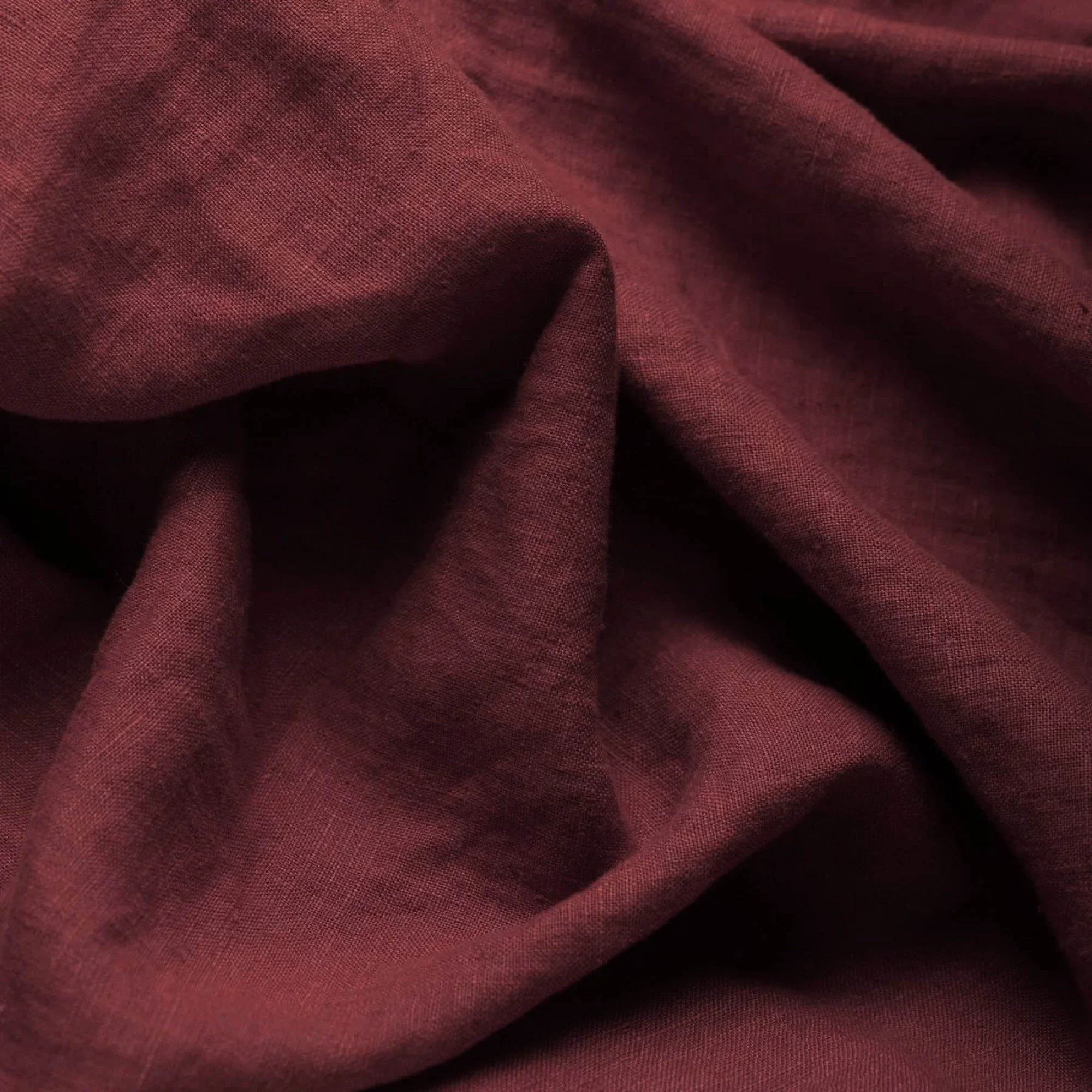 Bademäntel Leinen Bordeaux 100% Leinen, Gewicht: 240 g/m², 30 Grad Waschmaschine, Sie können diese mit verschiedenen Lösungsmitteln, einschließlich Perchlorethylen, dämpfen (professionelle Reinigung), Bei maximal 150°C bügeln, Nicht bleichen, Nicht i