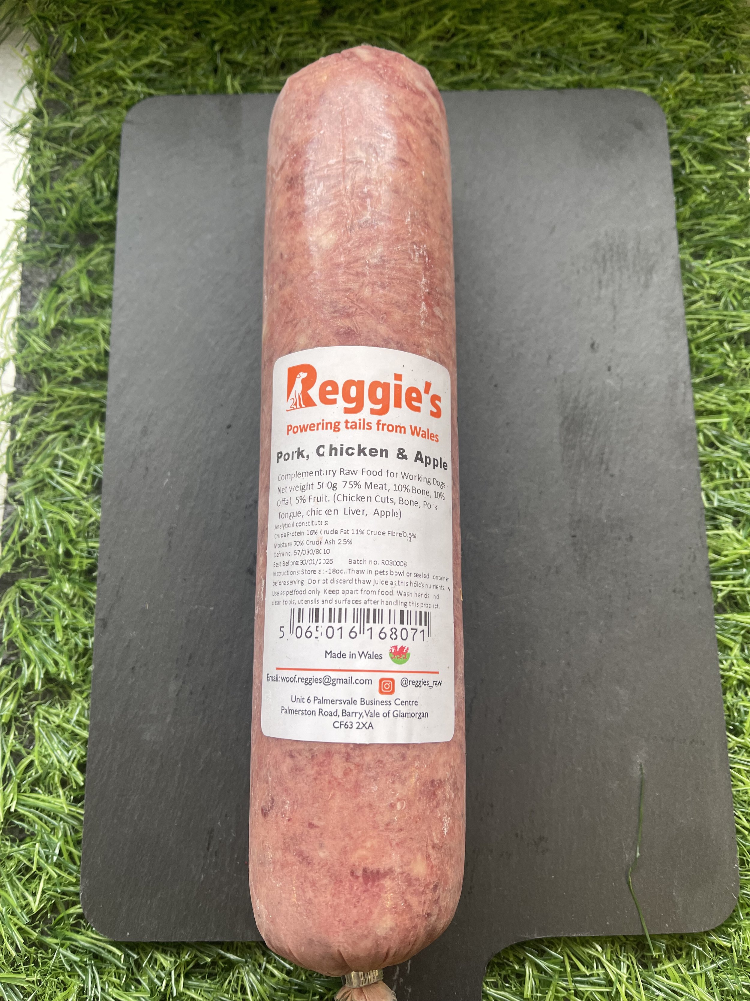 Reggies Raw Pork, Chicken & Apple