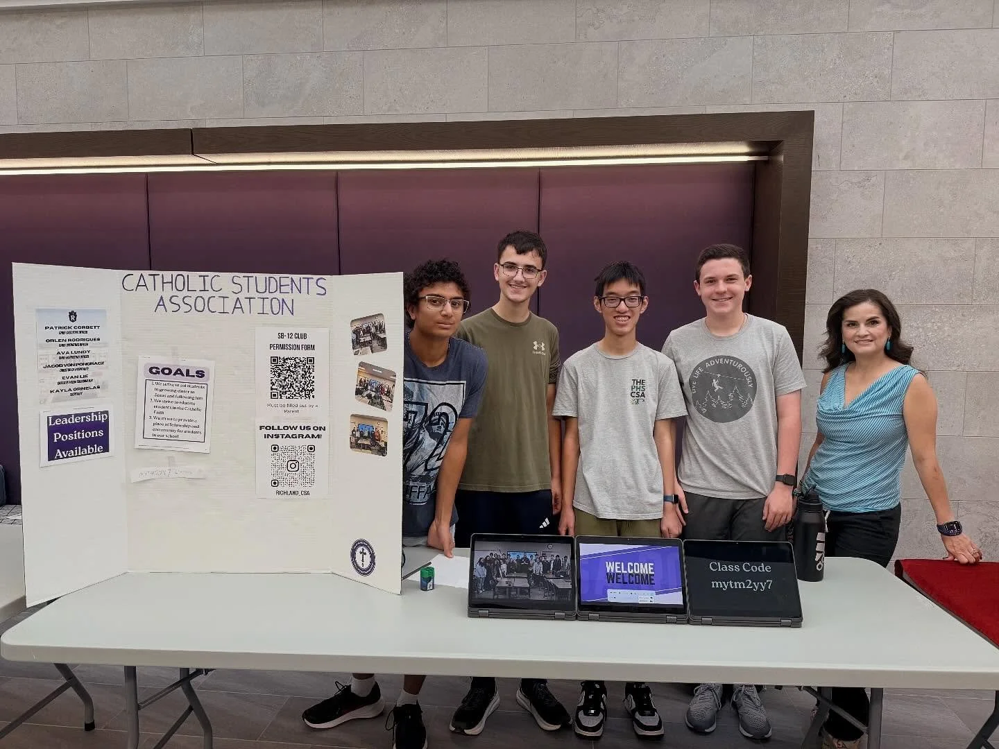 We had a great start to our day at the RHS Club Fair! Come stop by tomorrow morning to learn more about CSA!!