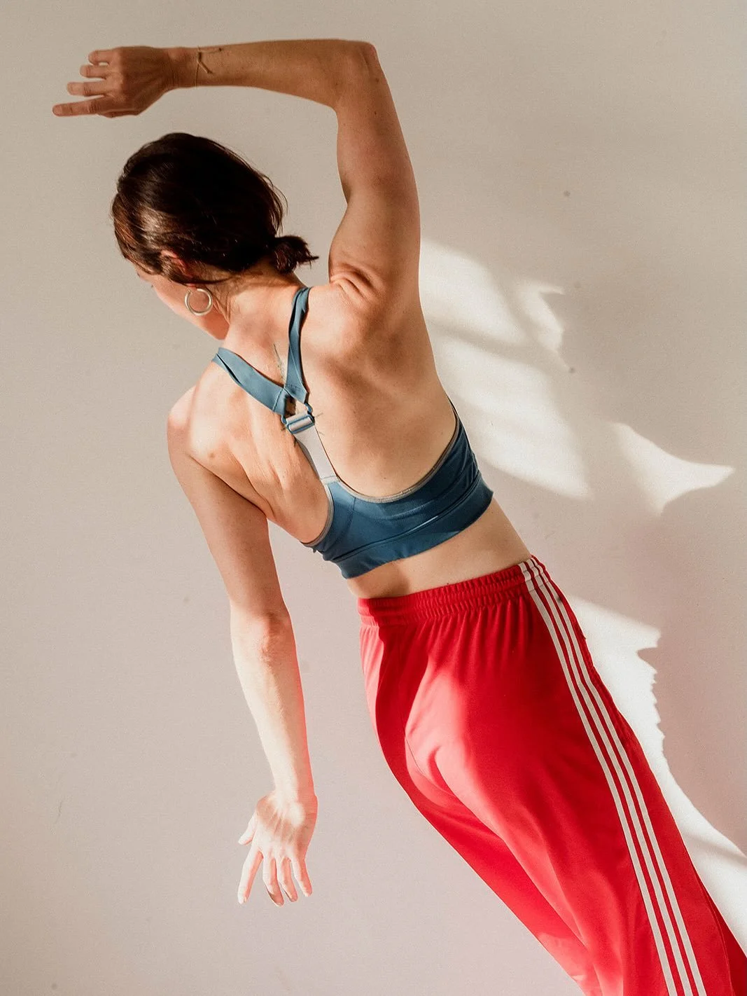 🌷SPRING INTO SPRING 🌱 
  A fascia &amp; movement immersion

Yoga and movement teachers&hellip; this one is special.

Join us for a 2-day deep dive into fascia, movement patterns and embodied anatomy with two incredible teachers:

✨ Joanne Avison &m