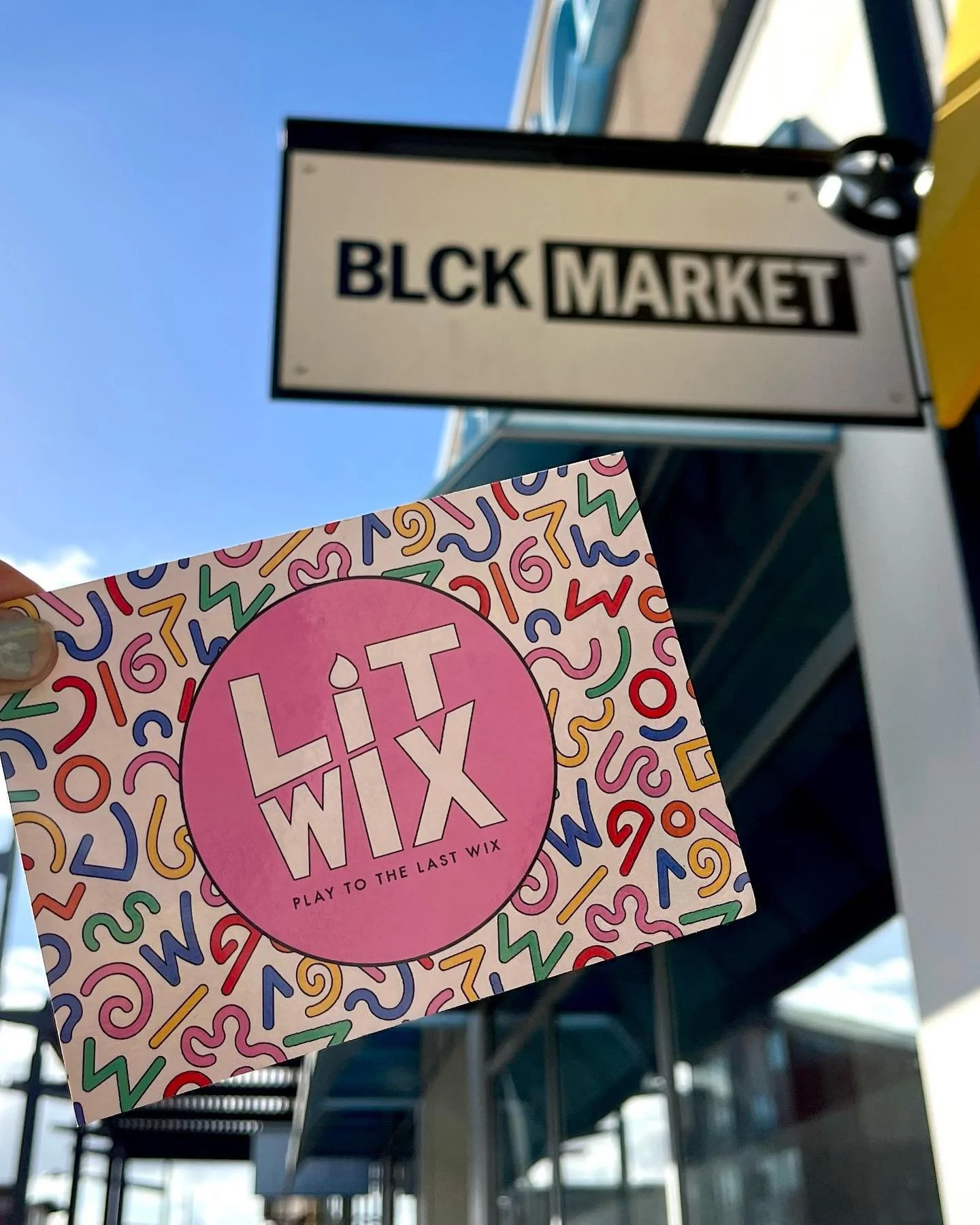 So grateful that it makes no scents 💛

Some cute snapshots that won&rsquo;t be forgotten from Saturday&rsquo;s event! Hope to see you at the next one ✨

Shop LITWIX Candles link in bio ⭐️
&bull;
&bull;
&bull;
&bull;
&bull;
#litwix #litwixcandles #bl