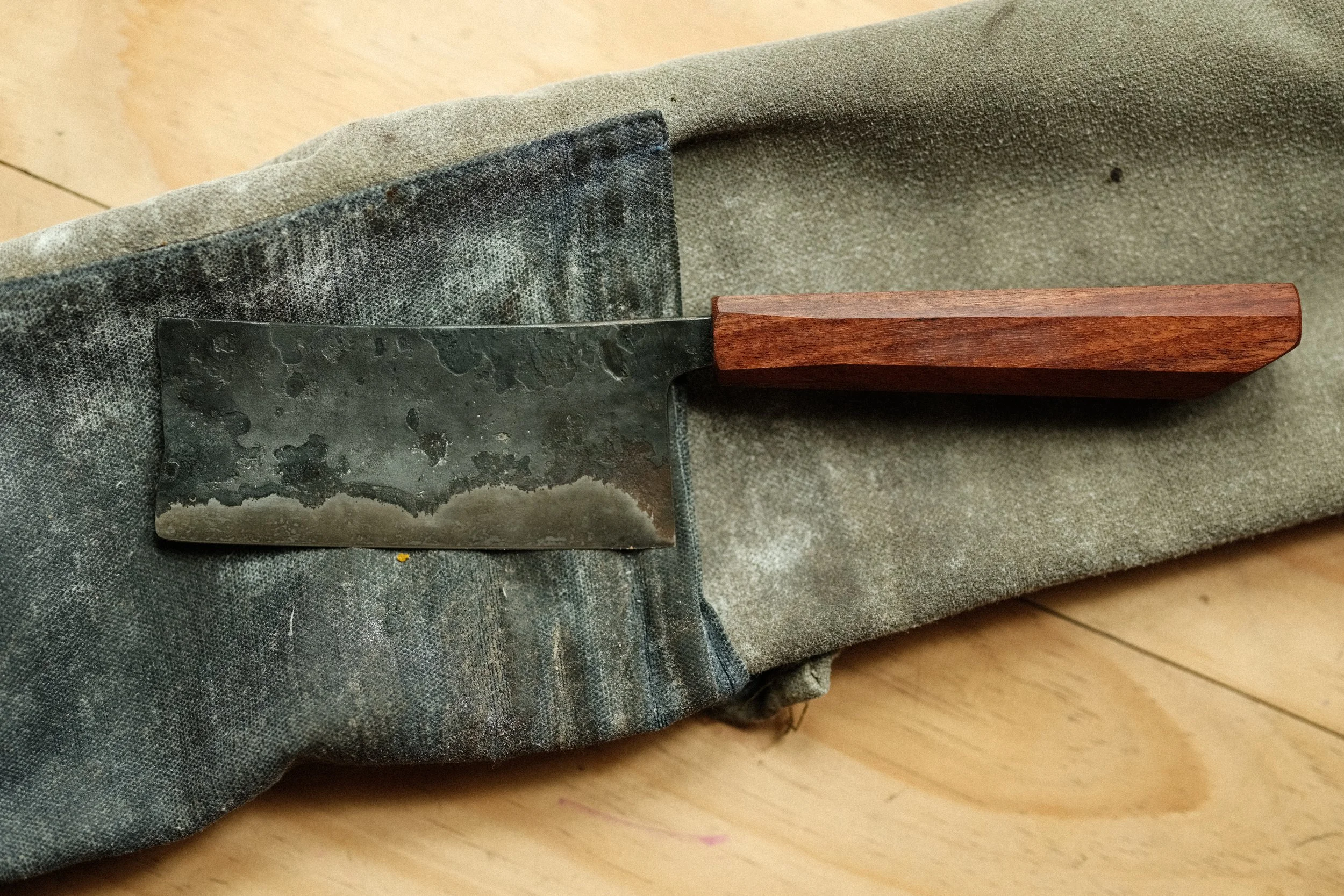 Nakiri / granadillo