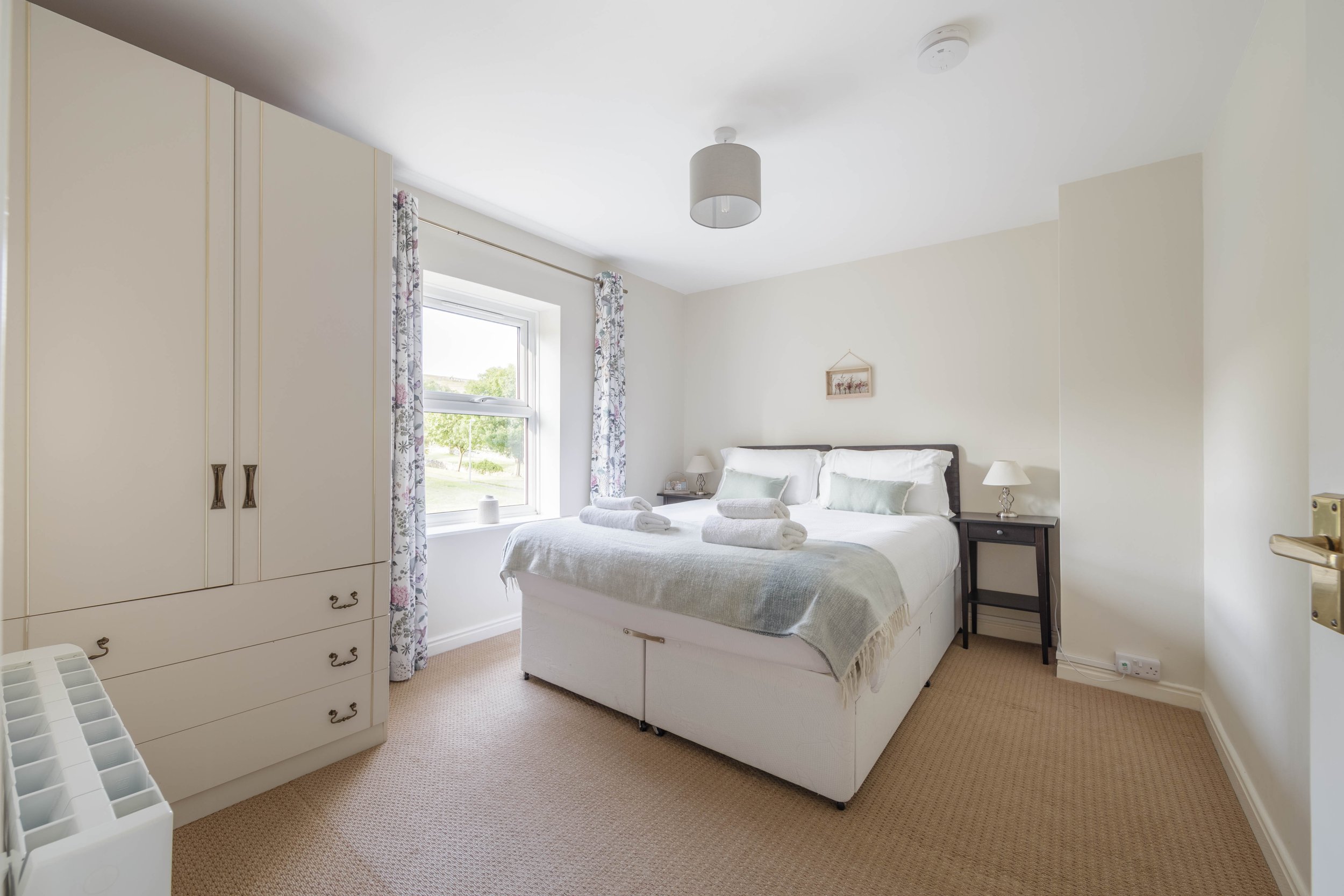 17_PHC_second_Bedroom-1.jpg