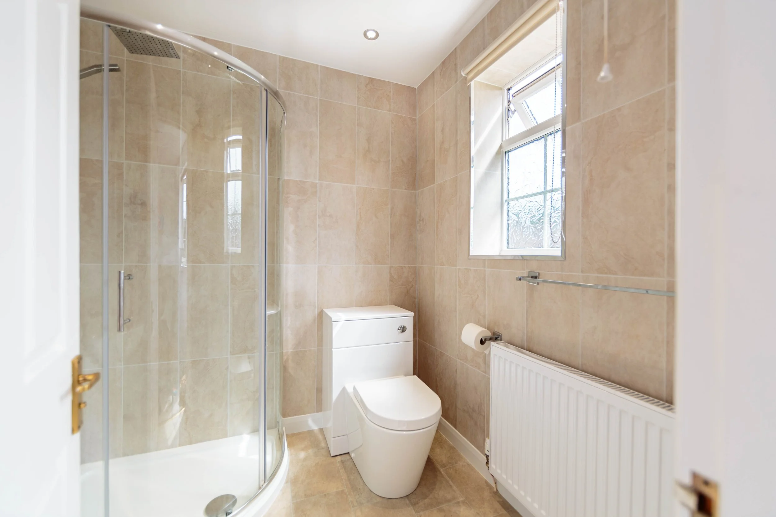 16_GW_Master_Bedroom_Ensuite-1.jpg