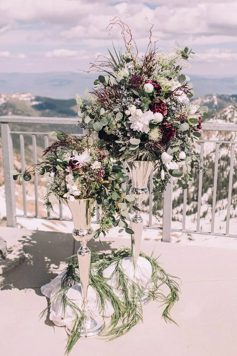 snow-wedding-niki-baldwin-wedding-dress-love-sign-mountain-sunset-winter-wedding-zion-utah_0847-scaled.jpg