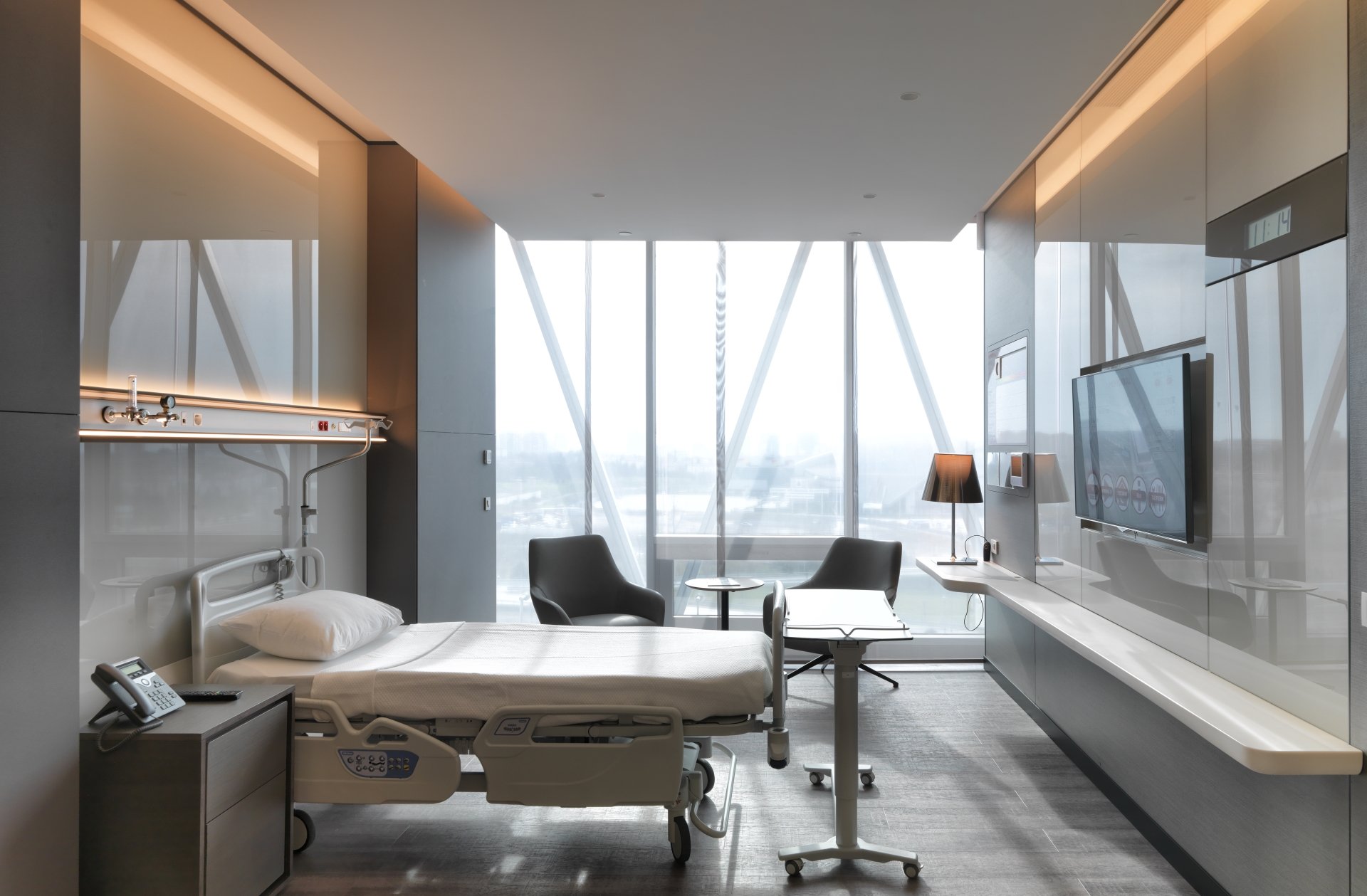 modern-clinic-treatment-room 2.jpg