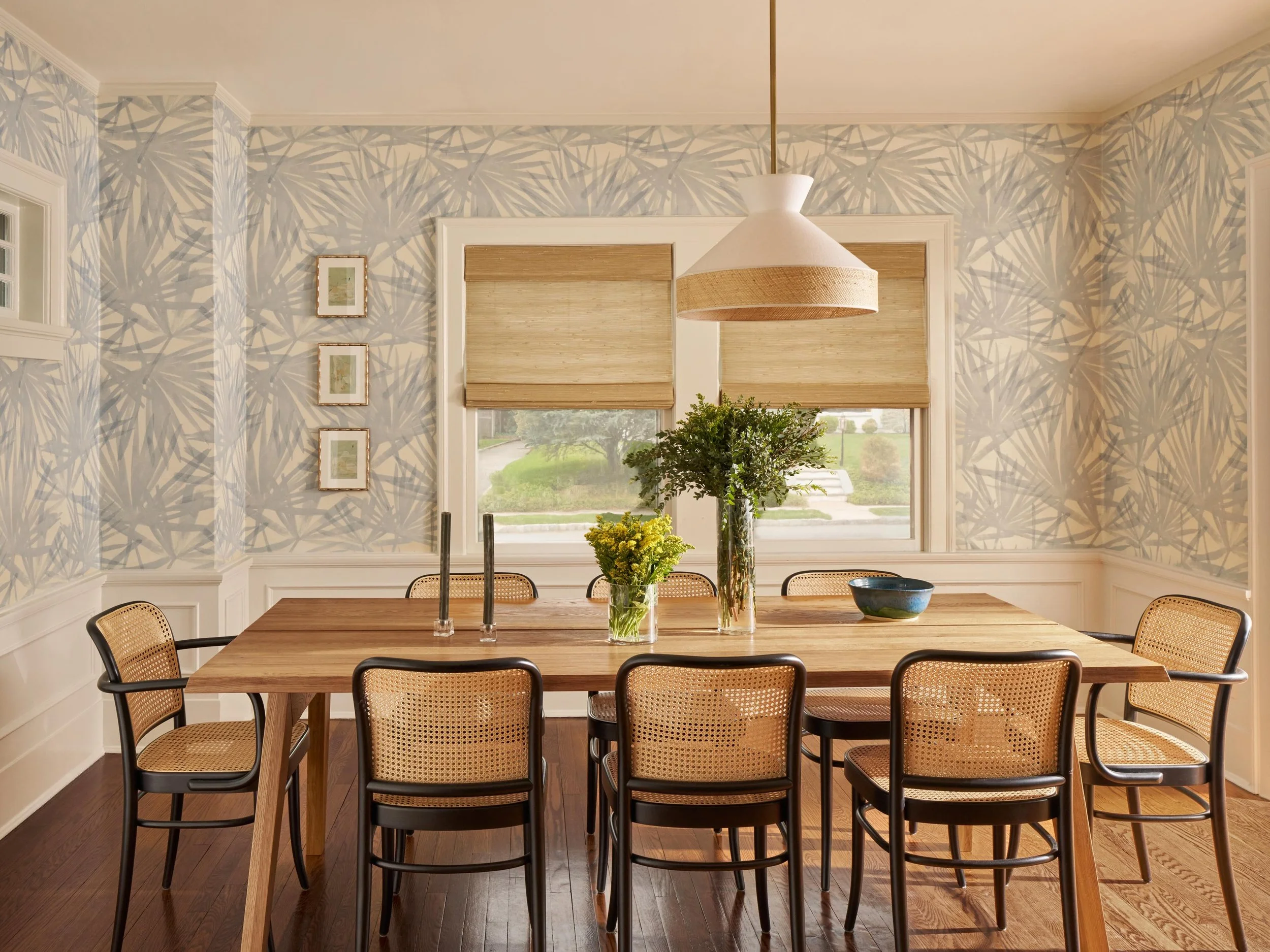 My clients wanted a dining room that felt airy, inviting, and welcoming for both everyday meals and special gatherings. At the same time, they wanted to avoid the overly coastal, Florida-inspired feel that palm wallpaper can sometimes create. By bala