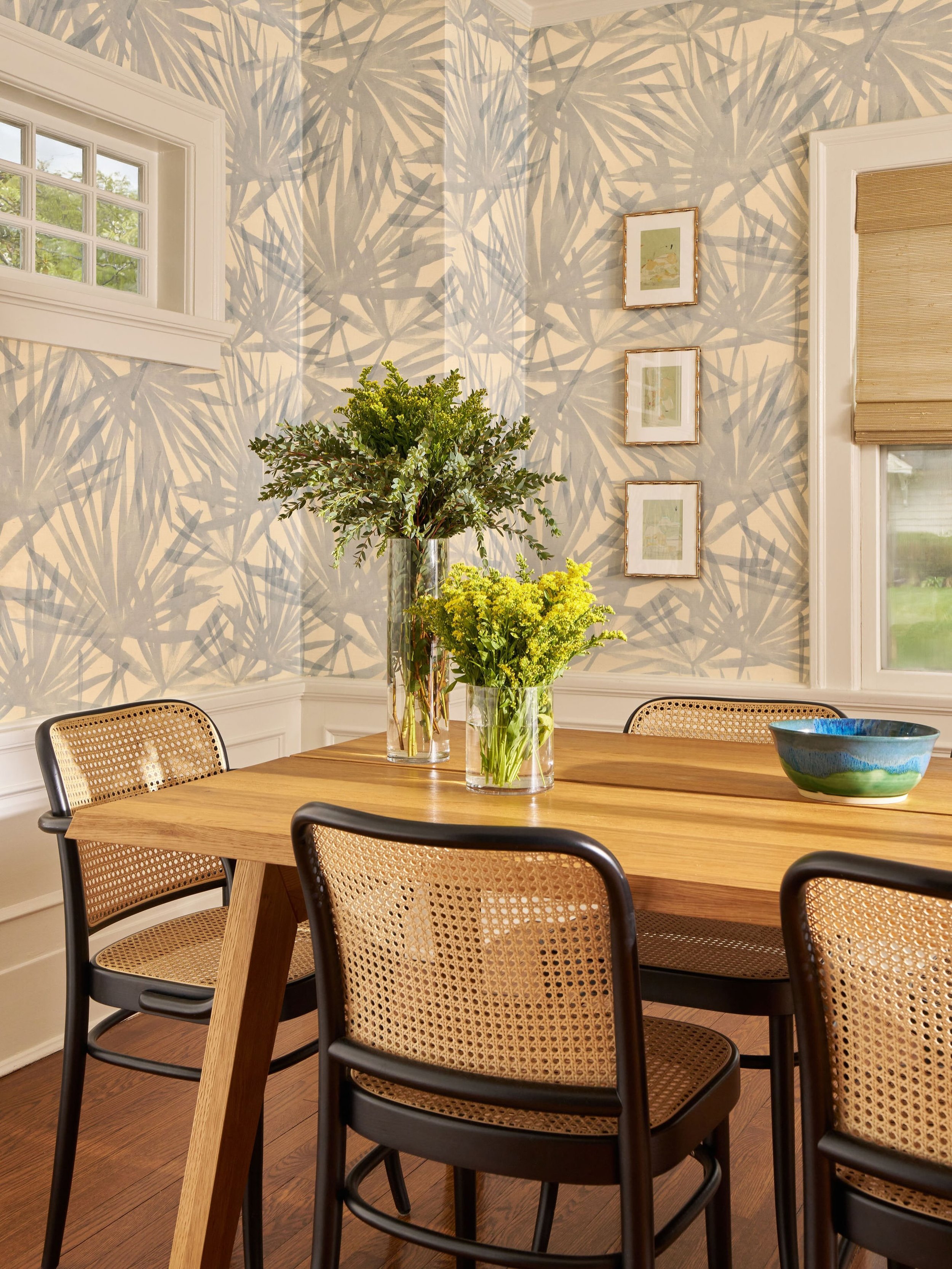 We&rsquo;re getting ready to head back to school here in New Jersey, and I can finally see the end of Camp Mom in sight. (I&rsquo;m looking at you, September 9th. 😅)
Soon enough, this family&rsquo;s dining table will be filled with backpacks, homewo