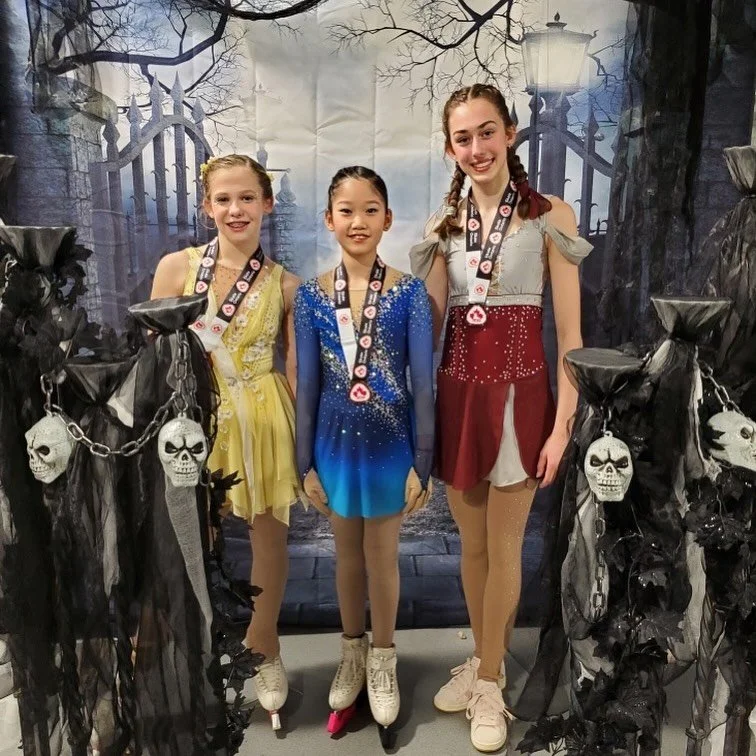 🎉Congratulations🎉 to Alexandra C on winning the 🥈SILVER🥈 medal in Pre Novice Women Grp. 3 at the 🍁October Sectional Series🍁. Alex also earned PB scores in all 3 phases - short, long & overall!!! #skatecanada  #skateontario #sectionalseries