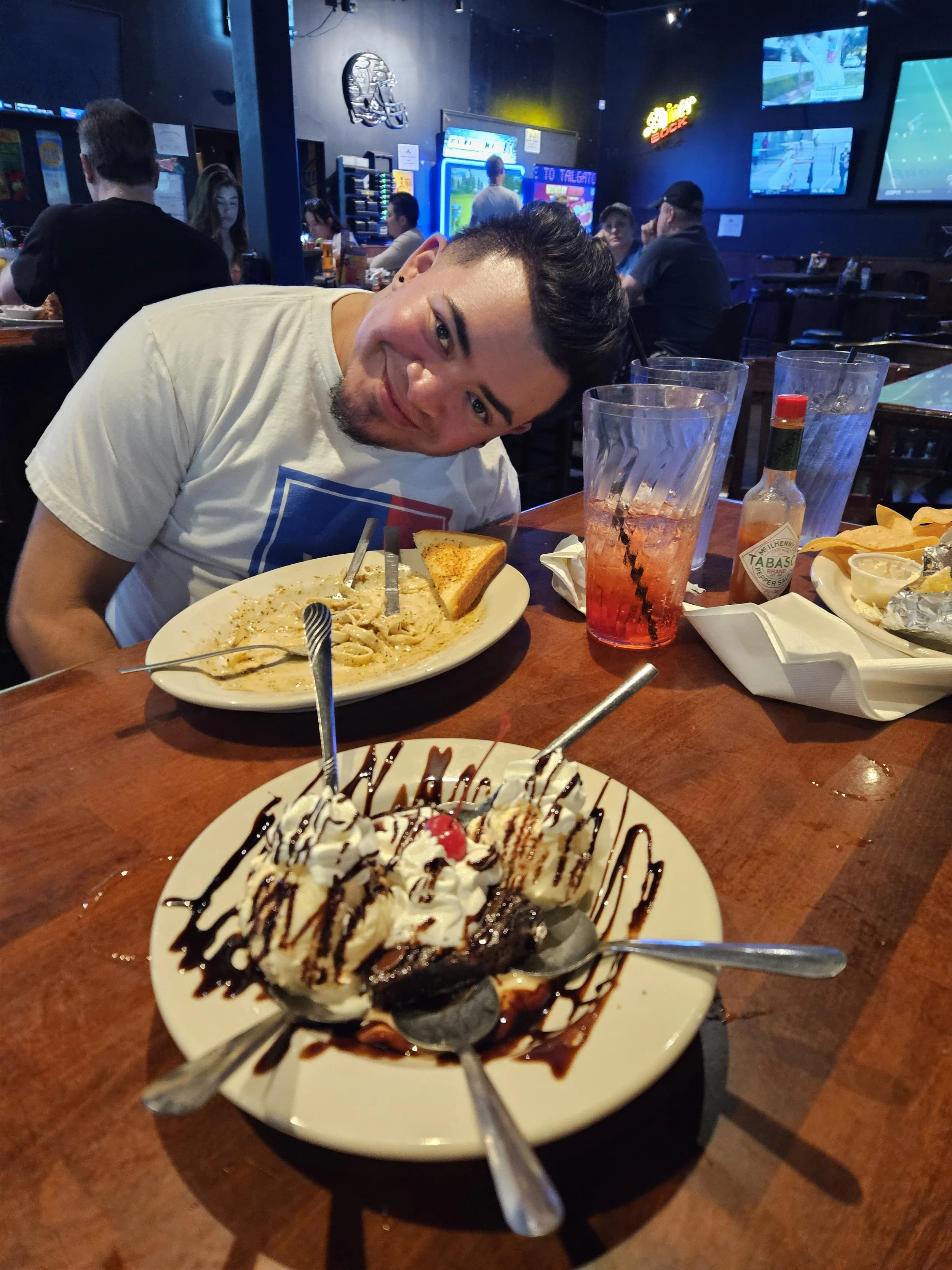 WhatsApp Image 2025-11-03 at 15.20.57.jpeg