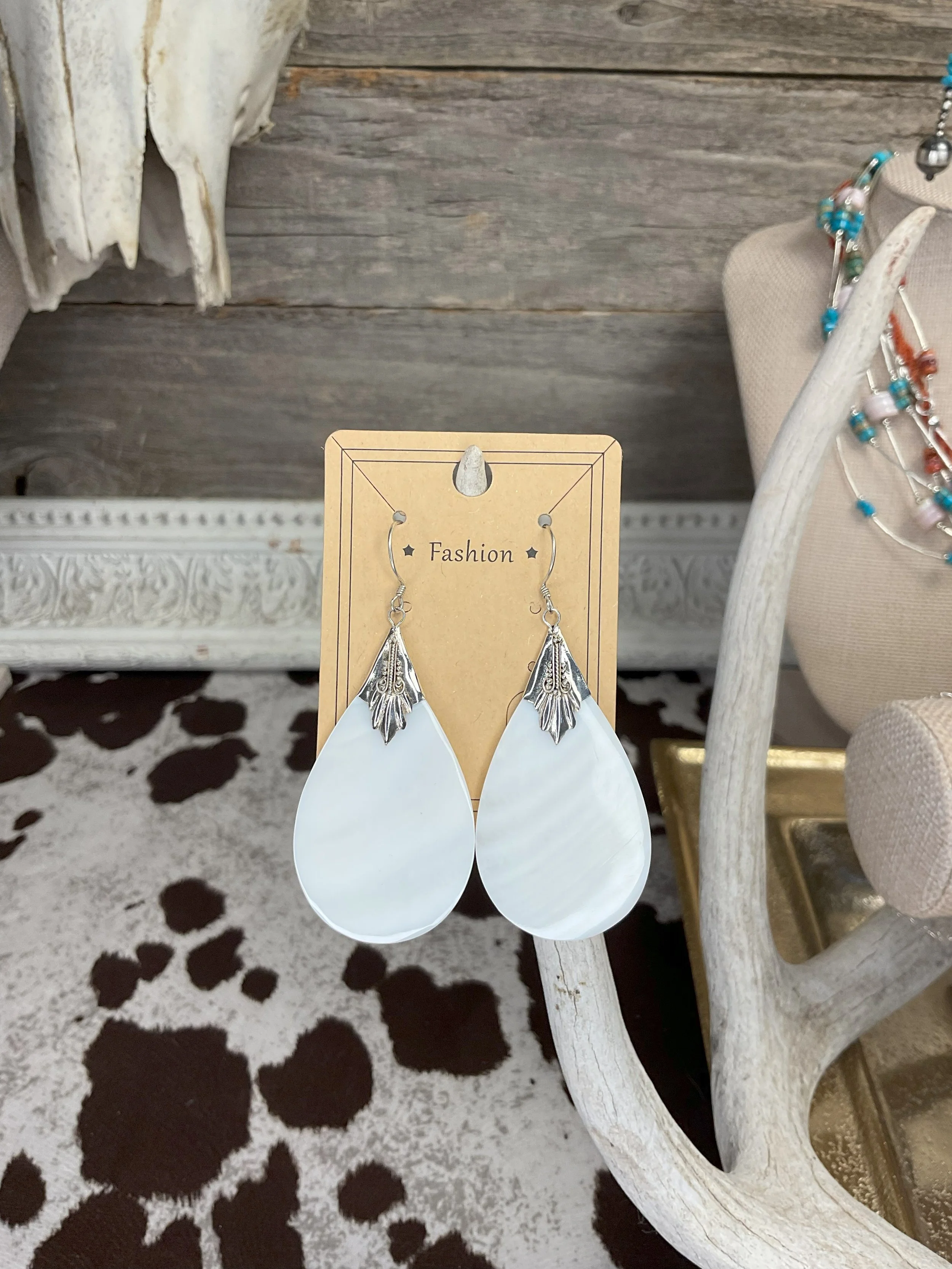 Mother of Pearl Tear Drop 925 Sterling Silver Earrings