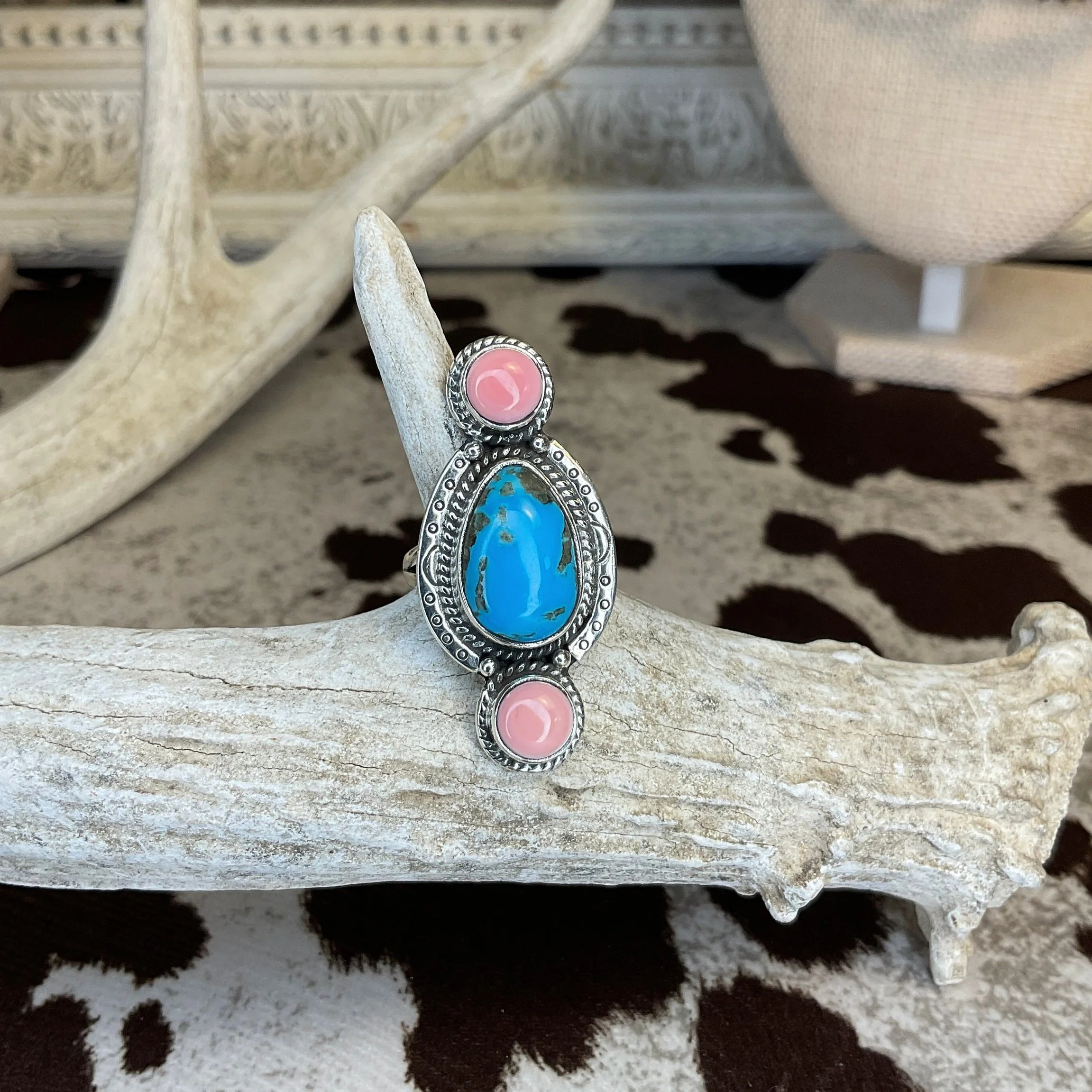 Pink Conch and Turquoise 925 Sterling Silver Ring
