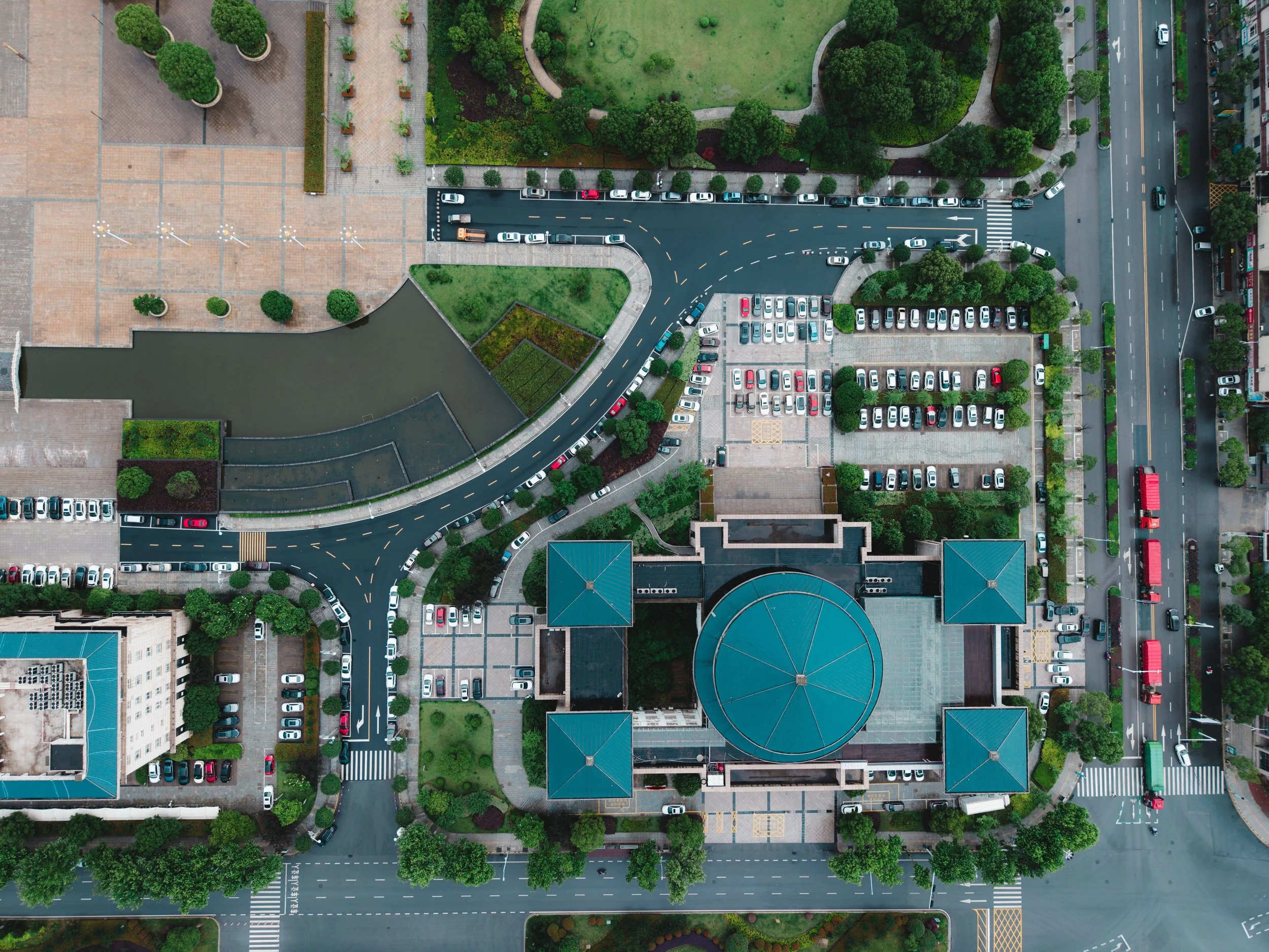 5 Ways Professional Property Maintenance Delivers ROI for Twin Cities Businesses