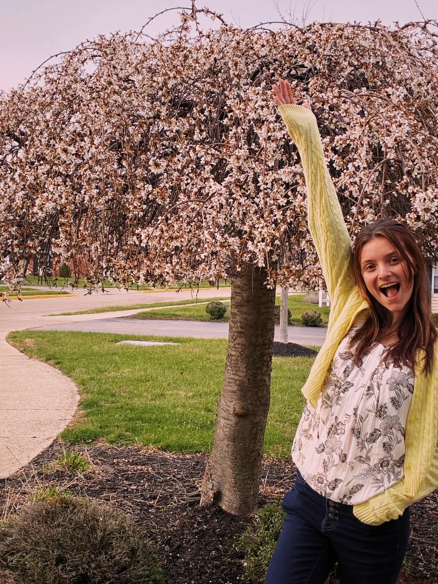 Spring just feels like a fresh start 🌸

The weather&rsquo;s finally warming up, everything&rsquo;s starting to bloom, and it&rsquo;s kind of the perfect time to find a new place to call home 🌿

🏡 Imagine opening your windows to that spring breeze 