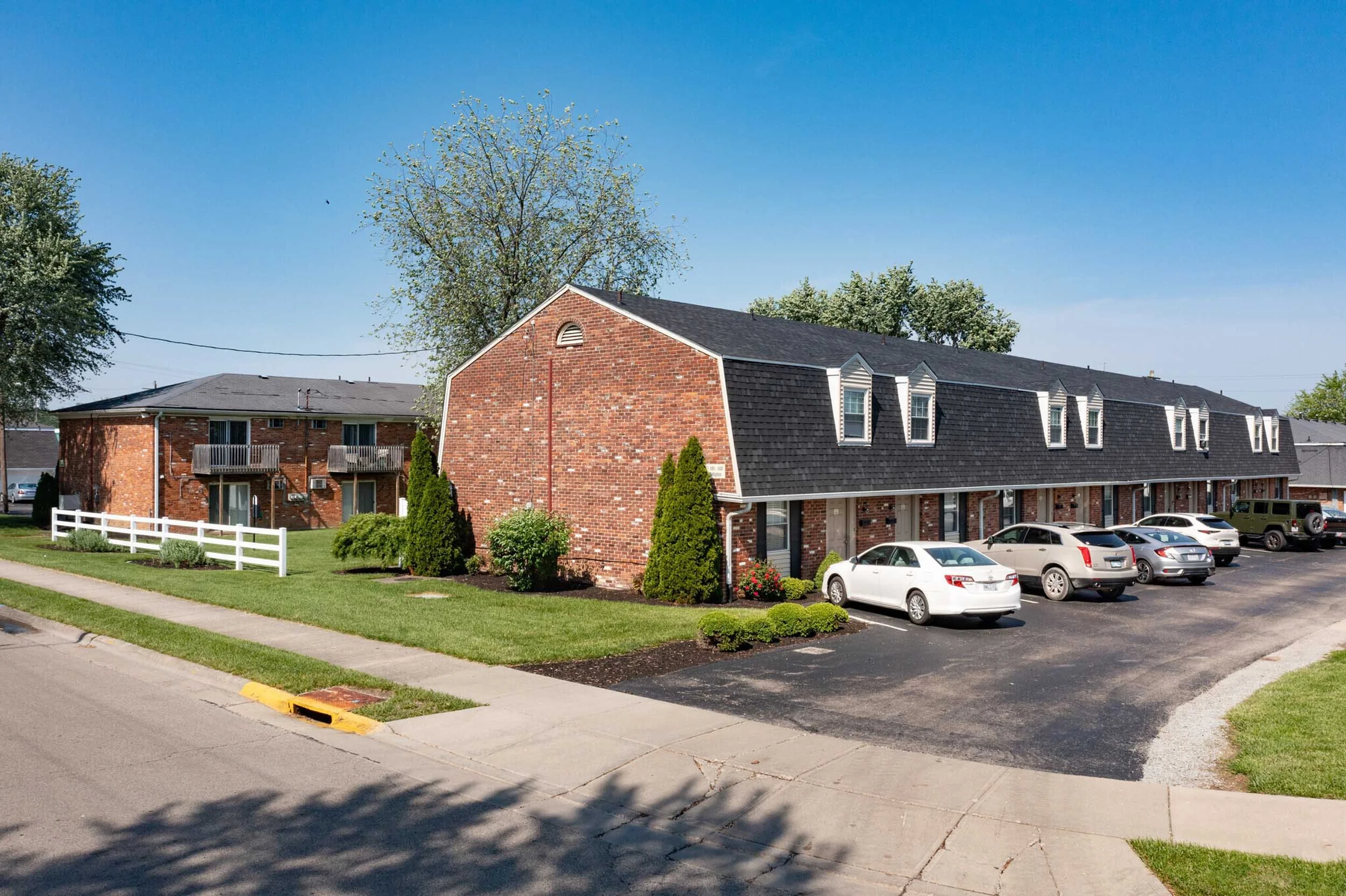 Oxford West | Apartments near Miami University | Parking