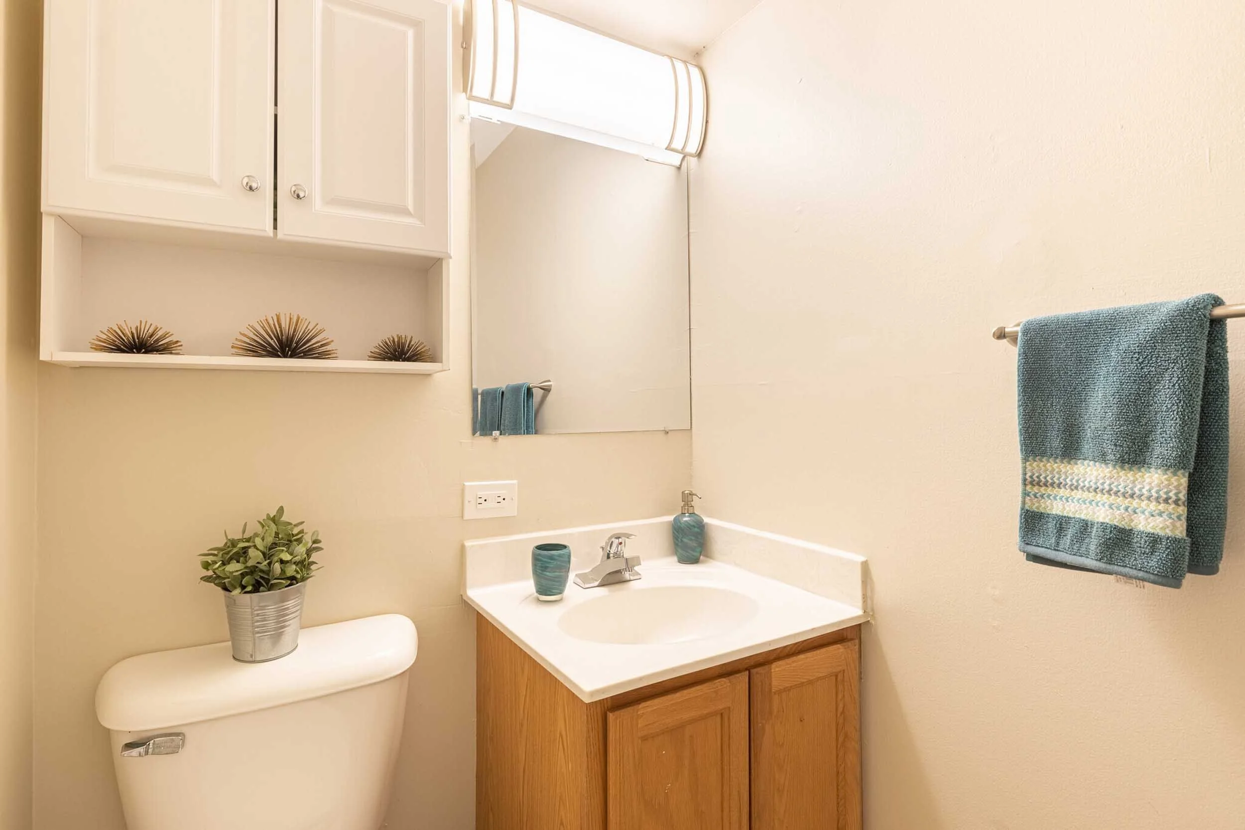Oxford West | Apartments near Miami University | Bathroom