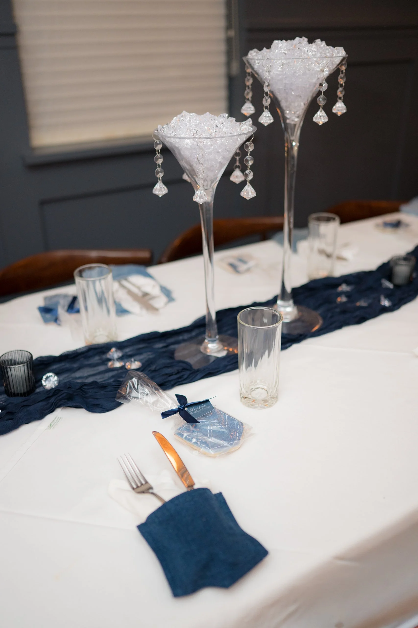 saly-gs-restaurant-surprise-birthday-party-by-the-jersey-city-photographer-1826.jpg