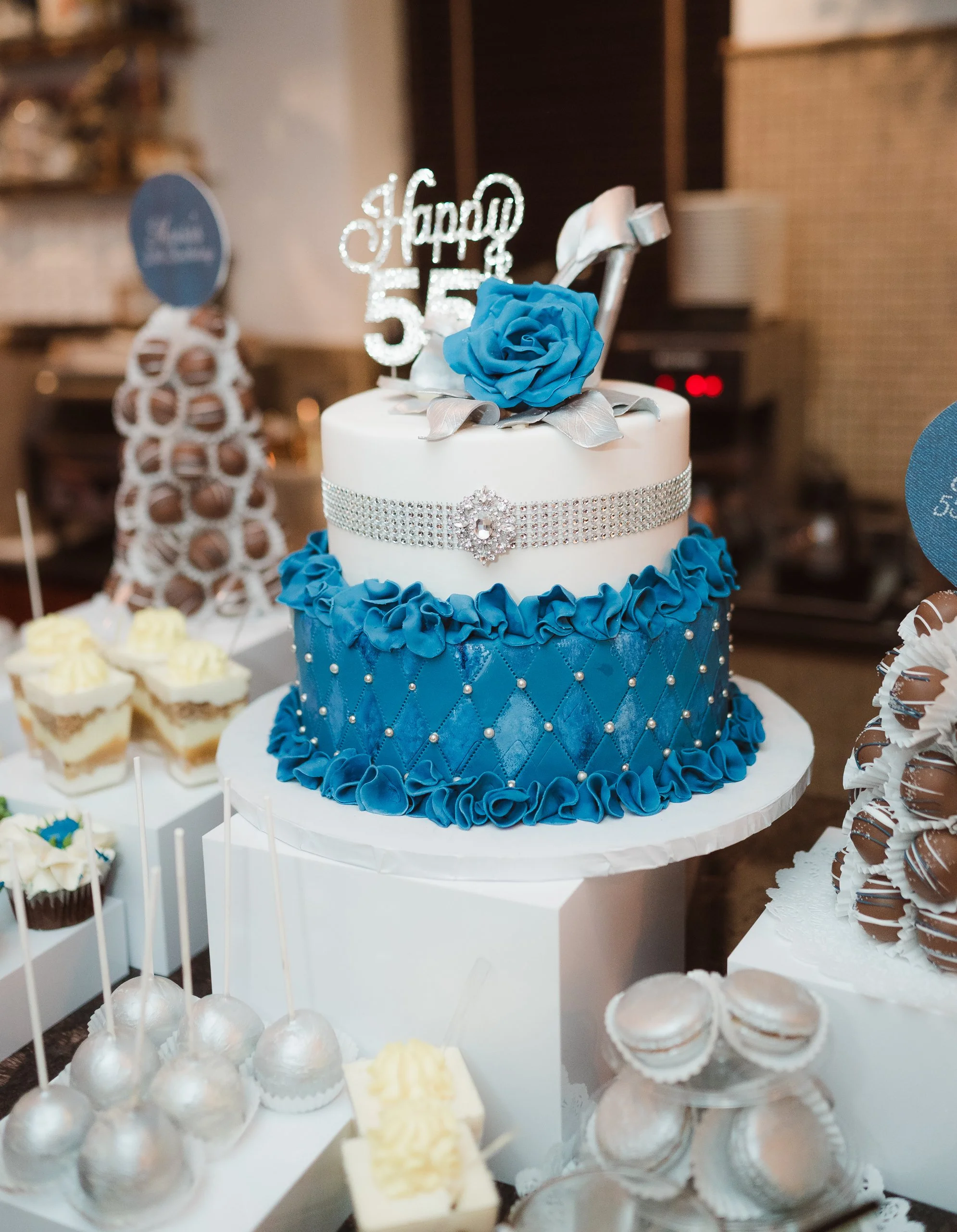 saly-gs-restaurant-surprise-birthday-party-by-the-jersey-city-photographer-2964.jpg