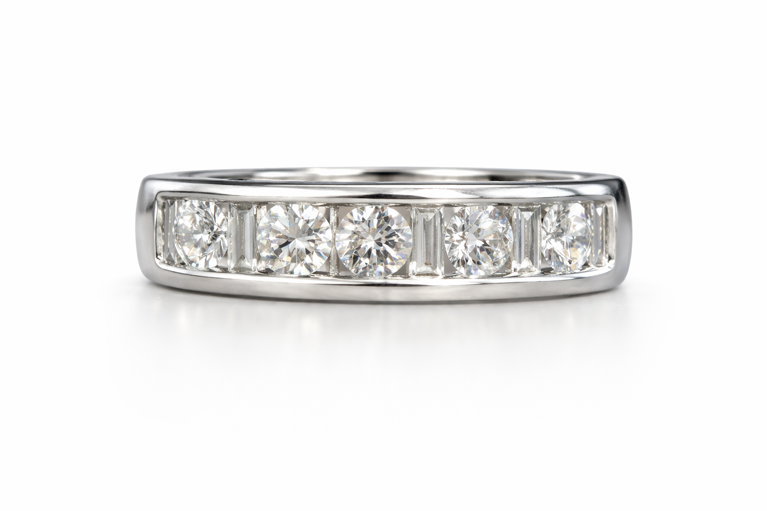 Round & Baguette Diamond Ring
