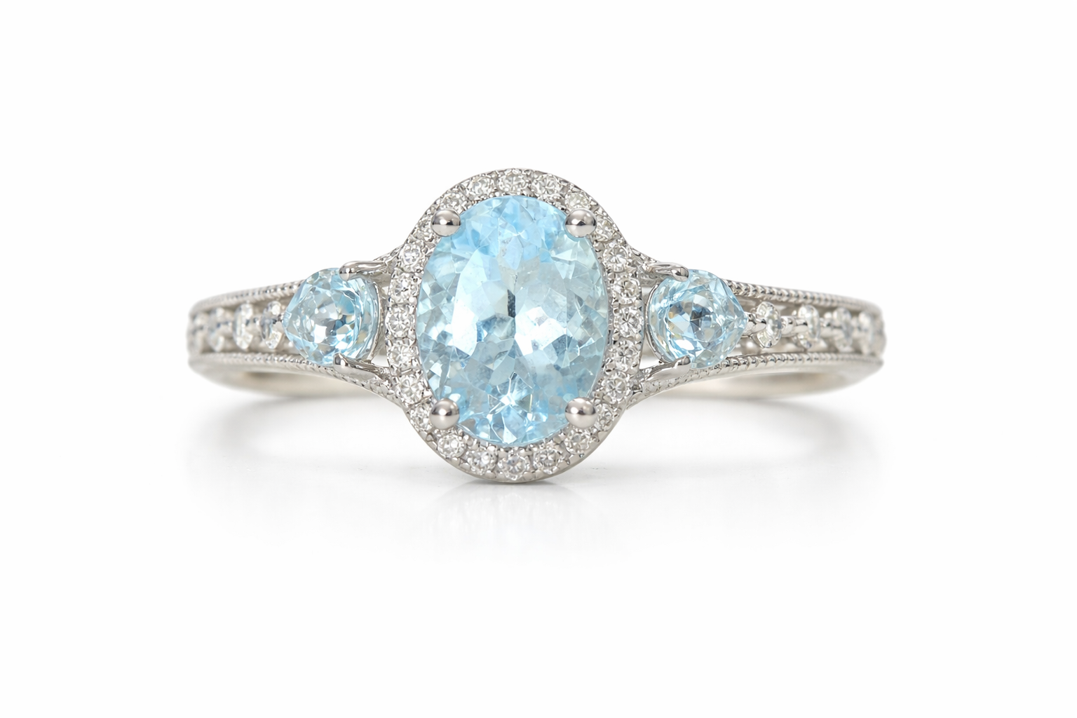 14KW OVAL AQUAMARINE RING