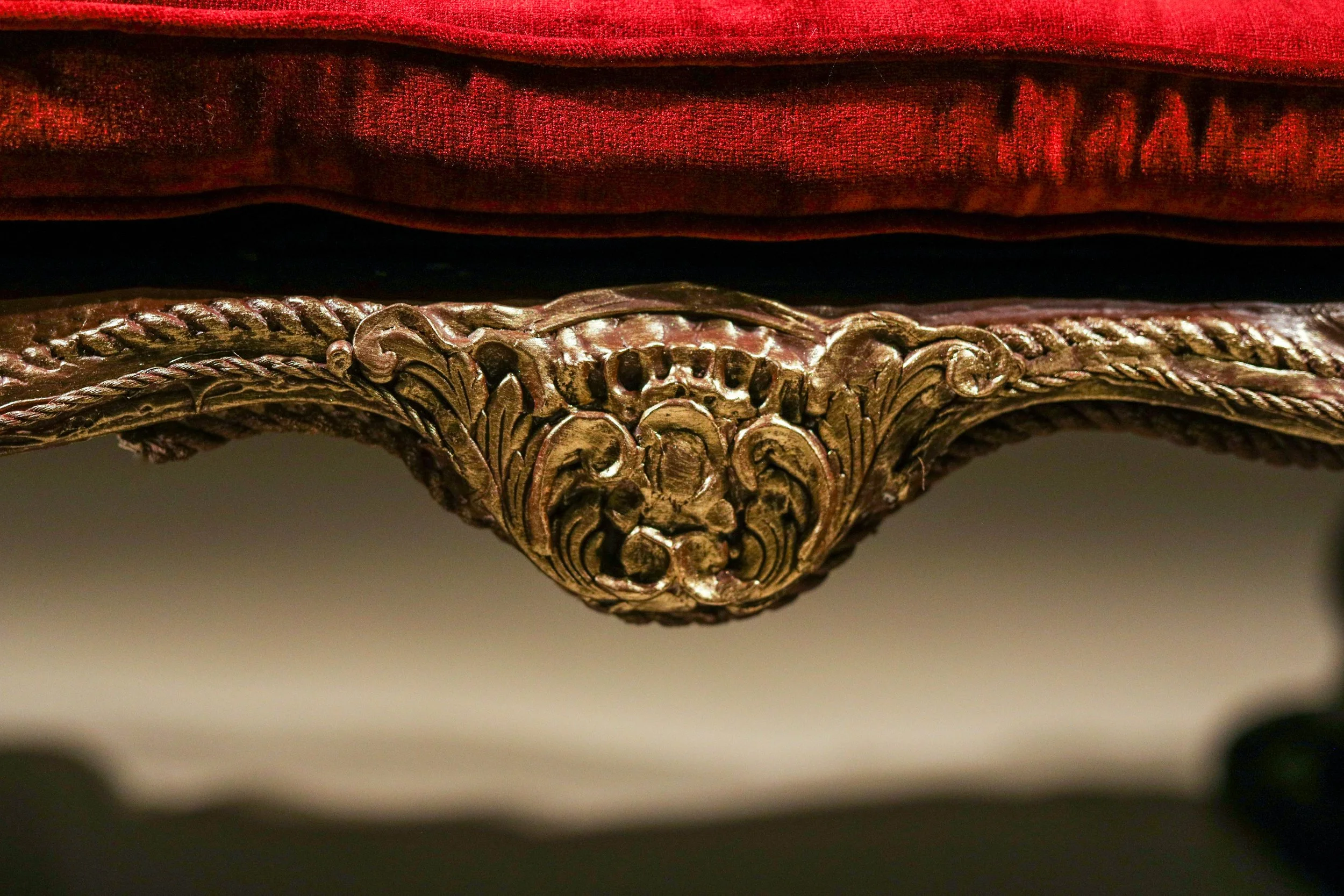 Detail: Becky Sellinger, Give A Dog a Good Name, 2026, Steel, foam, plastic, wood, rope, epoxy sculpt, servo motors, microprocessors, speaker, artist designed/printed PLA components, velvet, paint, 80 x 65 x 31

photo credit: Theo Cote