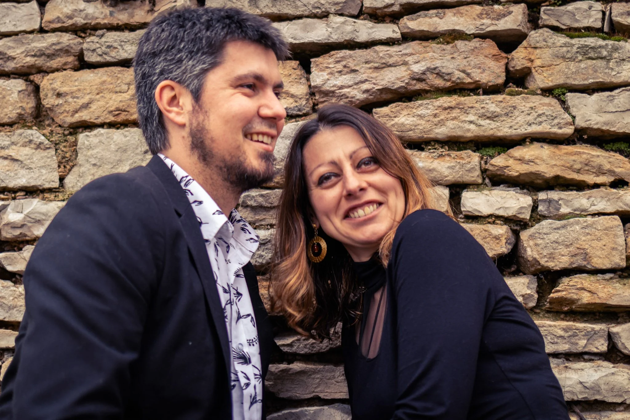 Couple complice qui rigole