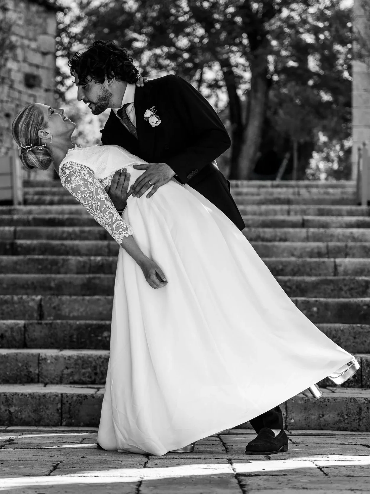 Mariés heureux photo en N&B