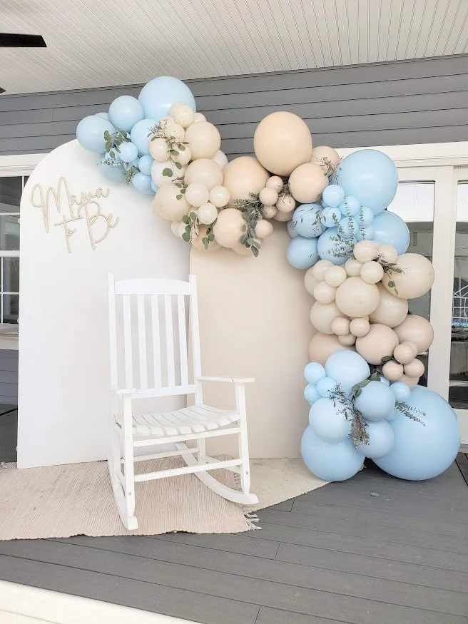 Pictured: Chiara Arch, Bride Sign, Beige/Blush Velvet Chair