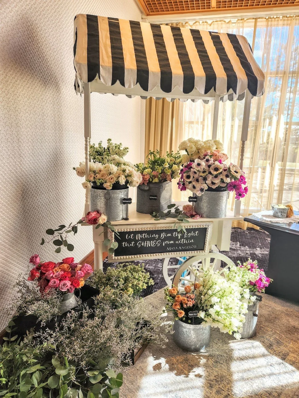 flower cart bouquet bar.jpg